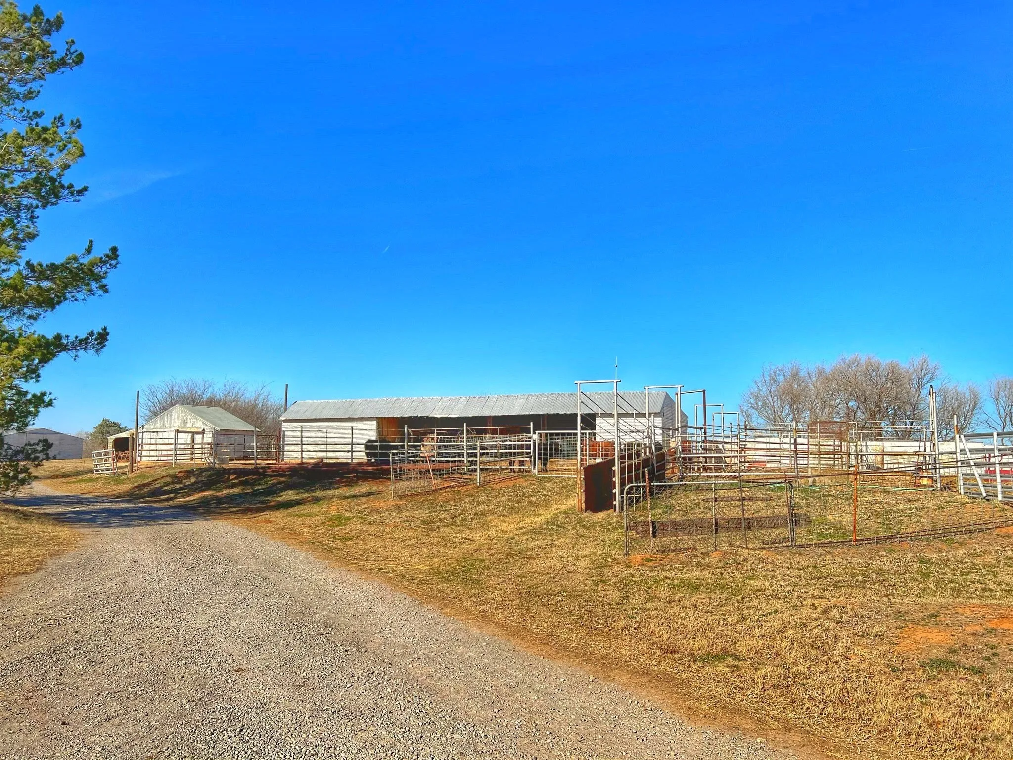 Farm For Sale in Wilbarger County , 10157 N CR 129, Harrold, Texas 76364, 2 Bedrooms, 1 Bathroom, Garage spaces, 0 Sqft, built in 0, Price $5,400,000, mls#20529597, Real Estate Agent in Harrold, Homes For Sale in Wilbarger county, Homes For Sale in Harrold, Realtor in Harrold Texas, Real Estate Brokerage Independent Realty Texas, Luminita Cordes Realtor