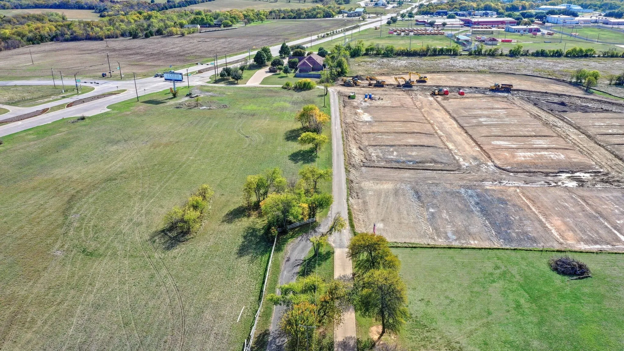 Business For Sale in Collin County , 870 N Preston Road, Celina, Texas 75009, 0, 0, Garage spaces, 3,800 Sqft, built in 1990, Preowned, mls#20543764, Real Estate Agent in Celina, Homes For Sale in Collin county, Homes For Sale in Celina, Realtor in Celina Texas, Real Estate Brokerage Independent Realty Texas, Luminita Cordes Realtor