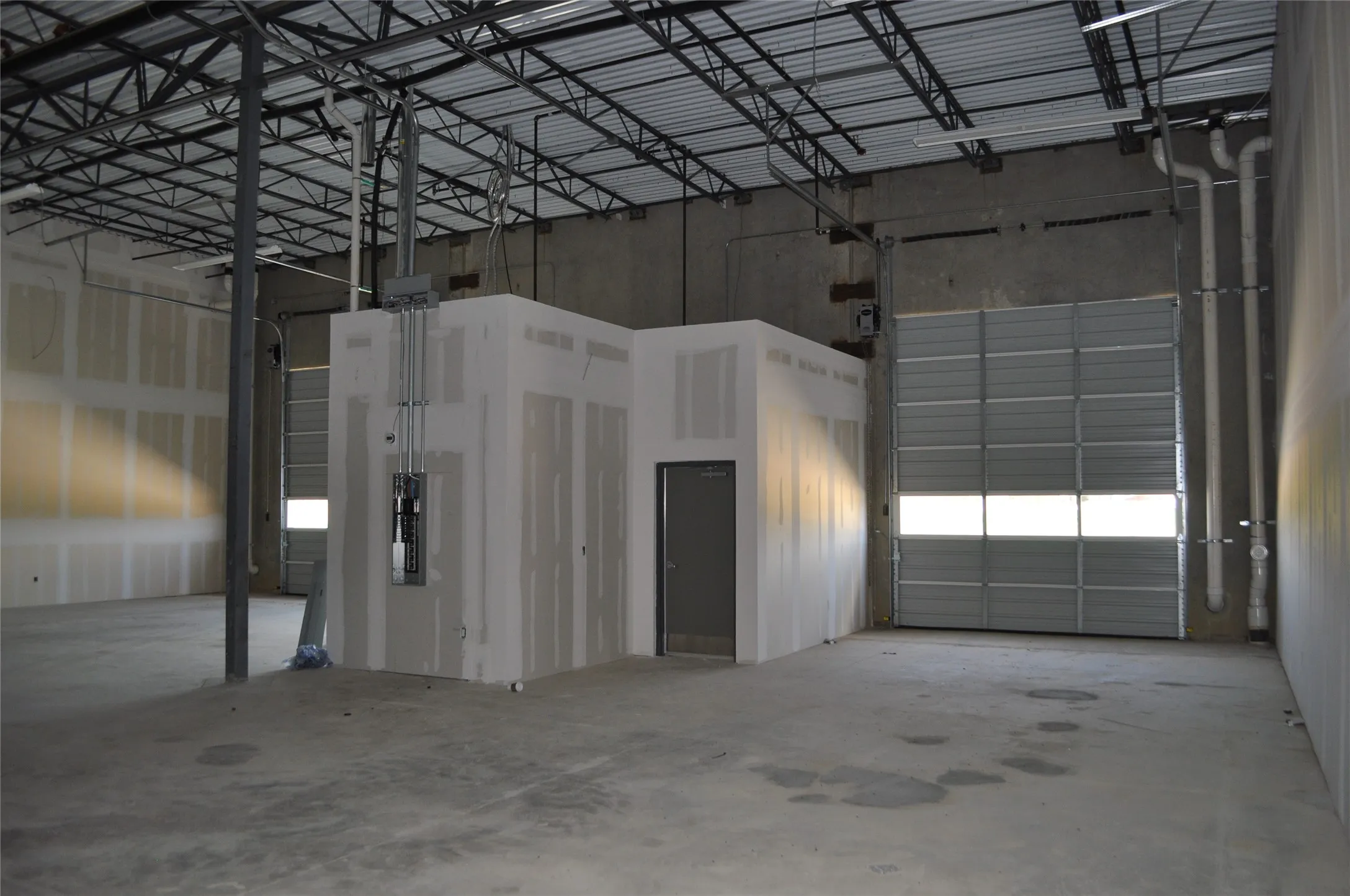 Warehouse For Rent in Denton County , 550 W Round Grove Road, Lewisville, Texas 75067, 0, 0, Garage spaces, 0 Sqft, built in 2023, New Construction - Incomplete, mls#20545244, Real Estate Agent in Lewisville, Homes For Rent in Denton county, Homes For Rent in Lewisville, Realtor in Lewisville Texas, Real Estate Brokerage Independent Realty Texas, Luminita Cordes Realtor