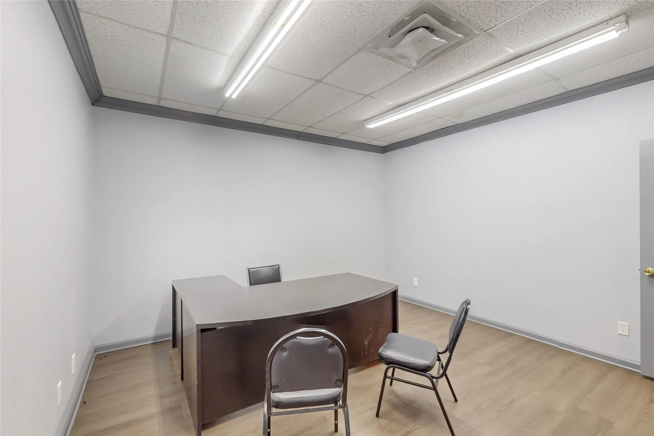 Office For Rent in Tarrant County , 8120 White Settlement Road 1-30, White Settlement, Texas 76108, 0, 0, Garage spaces, 0 Sqft, built in 1975, New Construction - Complete, mls#20550833, Real Estate Agent in White Settlement, Homes For Rent in Tarrant county, Homes For Rent in White Settlement, Realtor in White Settlement Texas, Real Estate Brokerage Independent Realty Texas, Luminita Cordes Realtor
