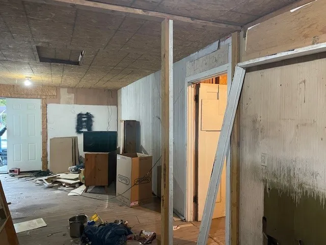 Warehouse For Rent in Cooke County , 517 E Broadway Street A, Gainesville, Texas 76240, 0, 0, Garage spaces, 0 Sqft, built in 1970, Preowned, Price $240, mls#20550841, Real Estate Agent in Gainesville, Homes For Rent in Cooke county, Homes For Rent in Gainesville, Realtor in Gainesville Texas, Real Estate Brokerage Independent Realty Texas, Luminita Cordes Realtor