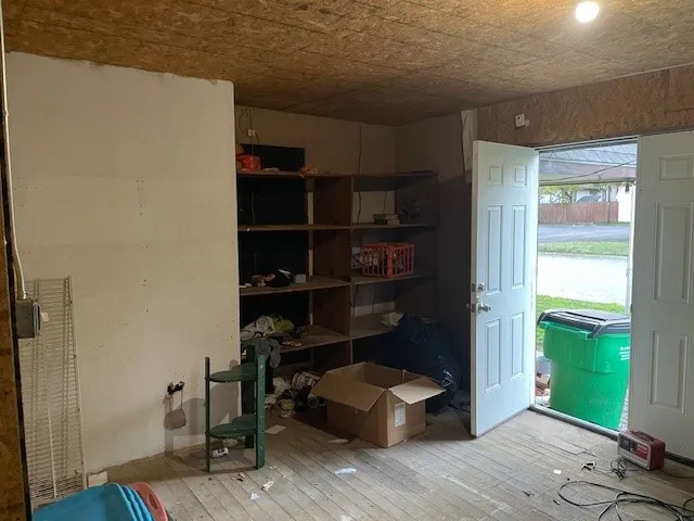 Warehouse For Rent in Cooke County , 517 E Broadway Street A, Gainesville, Texas 76240, 0, 0, Garage spaces, 0 Sqft, built in 1970, Preowned, Price $240, mls#20550841, Real Estate Agent in Gainesville, Homes For Rent in Cooke county, Homes For Rent in Gainesville, Realtor in Gainesville Texas, Real Estate Brokerage Independent Realty Texas, Luminita Cordes Realtor