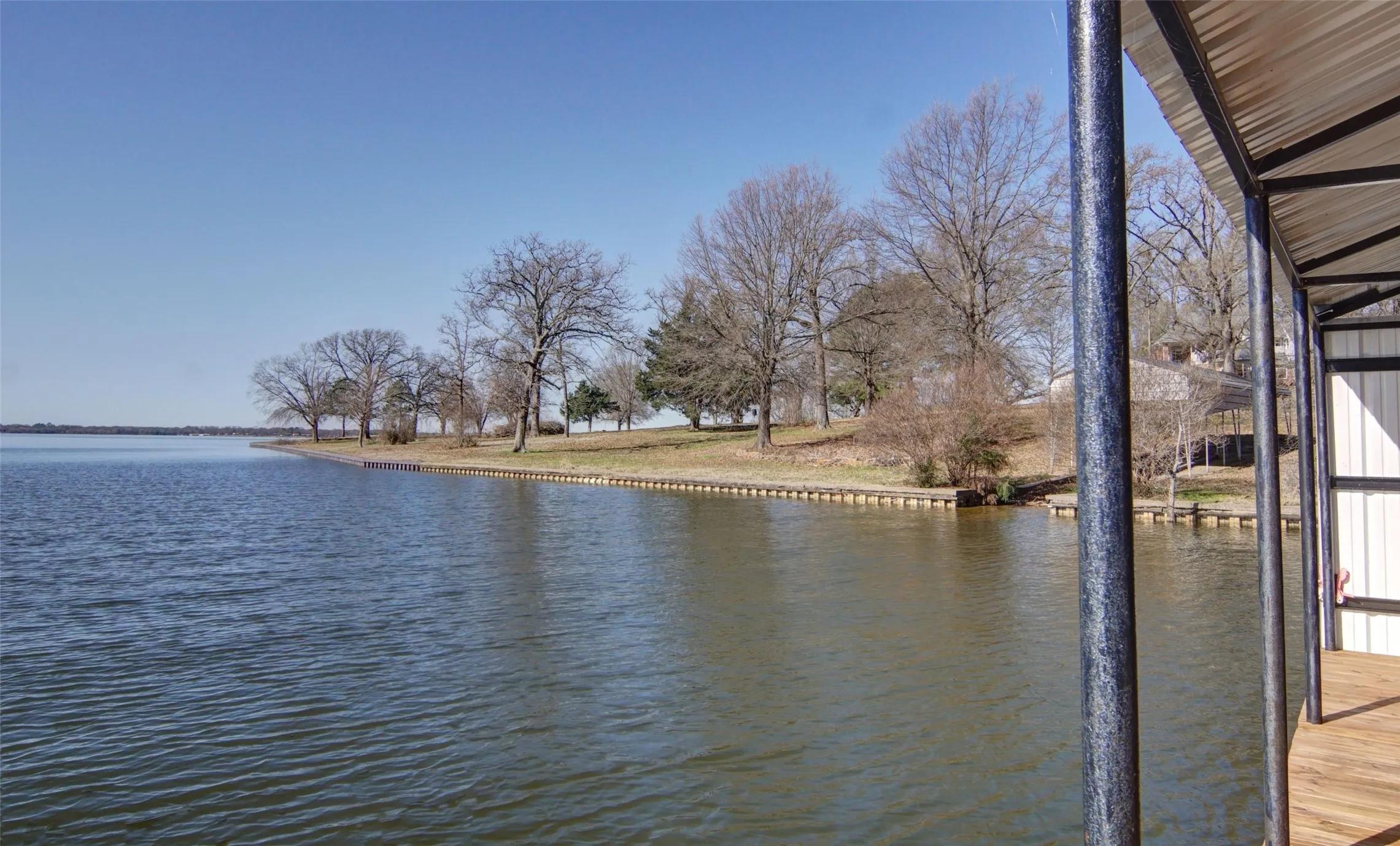Single Family Residence For Sale in Wood County , 497 Private Road 5975, Yantis, Texas 75497, 4 Bedroom, 5 Bathroom, 4 Garage spaces, 3,814 Sqft, built in 1995, Preowned, mls#20525637, Real Estate Agent in Yantis, Homes For Sale in Wood county, Homes For Sale in Yantis, Realtor in Yantis Texas, Real Estate Brokerage Independent Realty Texas, Luminita Cordes Realtor