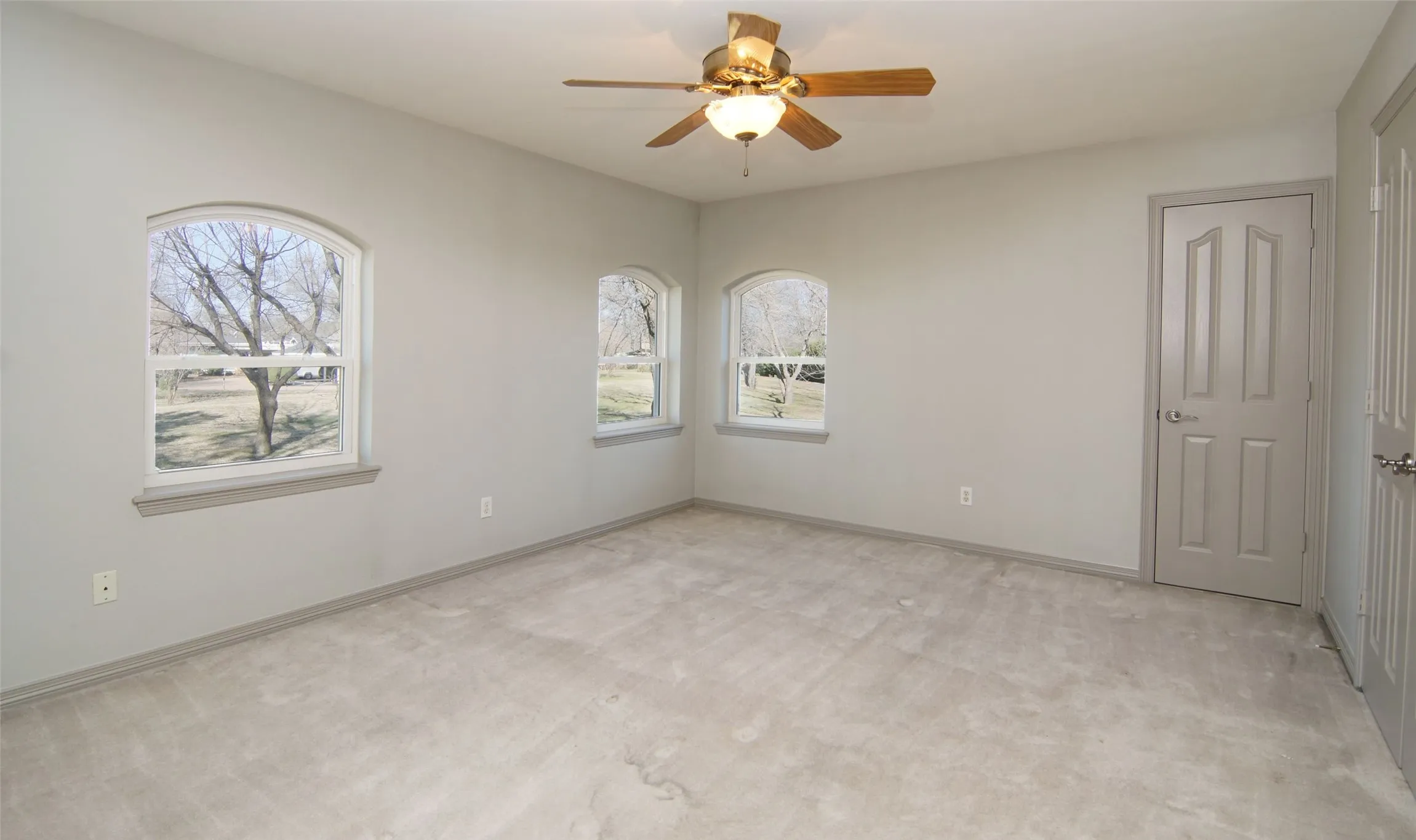 Single Family Residence For Sale in Wood County , 497 Private Road 5975, Yantis, Texas 75497, 4 Bedroom, 5 Bathroom, 4 Garage spaces, 3,814 Sqft, built in 1995, Preowned, mls#20525637, Real Estate Agent in Yantis, Homes For Sale in Wood county, Homes For Sale in Yantis, Realtor in Yantis Texas, Real Estate Brokerage Independent Realty Texas, Luminita Cordes Realtor