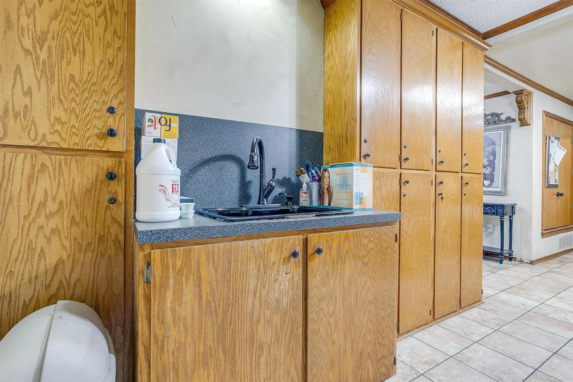 Retail For Sale in Tarrant County , 6716 Smithfield Road, North Richland Hills, Texas 76182, 0, 0, Garage spaces, 0 Sqft, built in 1984, Preowned, mls#20552487, Real Estate Agent in North Richland Hills, Homes For Sale in Tarrant county, Homes For Sale in North Richland Hills, Realtor in North Richland Hills Texas, Real Estate Brokerage Independent Realty Texas, Luminita Cordes Realtor
