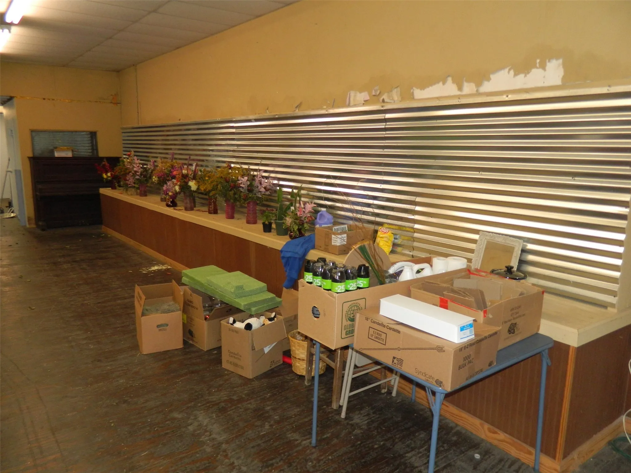 Retail For Sale in Fannin County , 114 W Collin Street, Leonard, Texas 75452, 0, 0, Garage spaces, 0 Sqft, built in 1910, Preowned, mls#20547772, Real Estate Agent in Leonard, Homes For Sale in Fannin county, Homes For Sale in Leonard, Realtor in Leonard Texas, Real Estate Brokerage Independent Realty Texas, Luminita Cordes Realtor