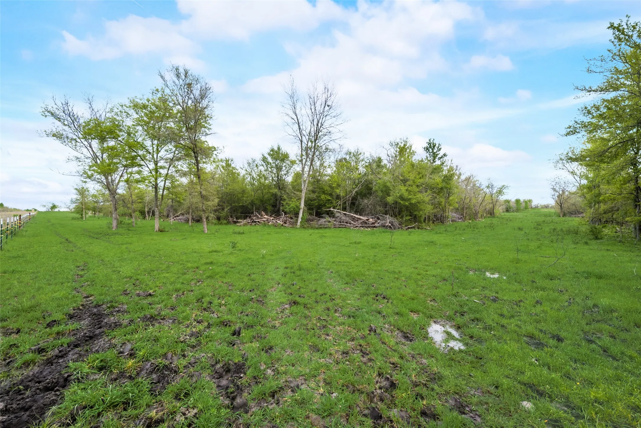 Unimproved Land For Sale in Kaufman County , TBD Cr-146 Tract 55, Kaufman, Texas 75142, 0, 0, Garage spaces, 0 Sqft, built in 0, mls#20567712, Real Estate Agent in Kaufman, Homes For Sale in Kaufman county, Homes For Sale in Kaufman, Realtor in Kaufman Texas, Real Estate Brokerage Independent Realty Texas, Luminita Cordes Realtor
