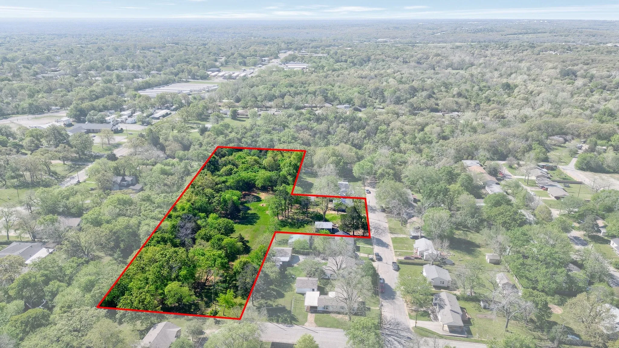 Single Family Residence For Sale in Grayson County , 1830 Clark Drive, Denison, Texas 75020, 3 Bedroom, 2 Bathroom, 4 Garage spaces, 1,223 Sqft, built in 2013, Preowned, mls#20581369, Real Estate Agent in Denison, Homes For Sale in Grayson county, Homes For Sale in Denison, Realtor in Denison Texas, Real Estate Brokerage Independent Realty Texas, Luminita Cordes Realtor