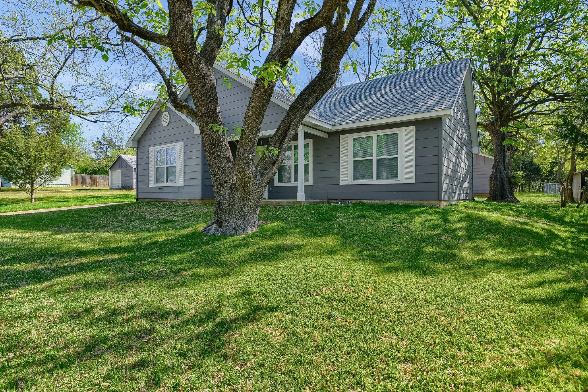View of front of house with a front yard