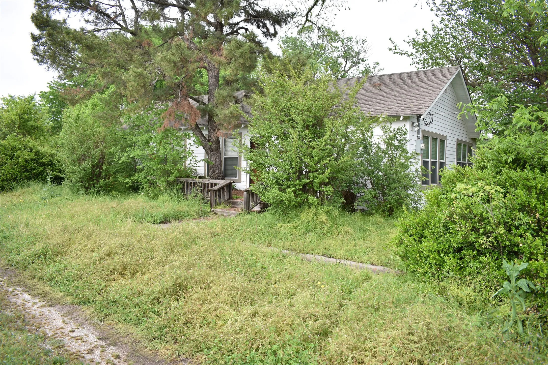 Improved Land For Sale in Denton County , 3094 Fm 428 W, Aubrey, Texas 76227, 0, 0, Garage spaces, 0 Sqft, built in 1972, Price $1,500,000, mls#20582598, Real Estate Agent in Aubrey, Homes For Sale in Denton county, Homes For Sale in Aubrey, Realtor in Aubrey Texas, Real Estate Brokerage Independent Realty Texas, Luminita Cordes Realtor