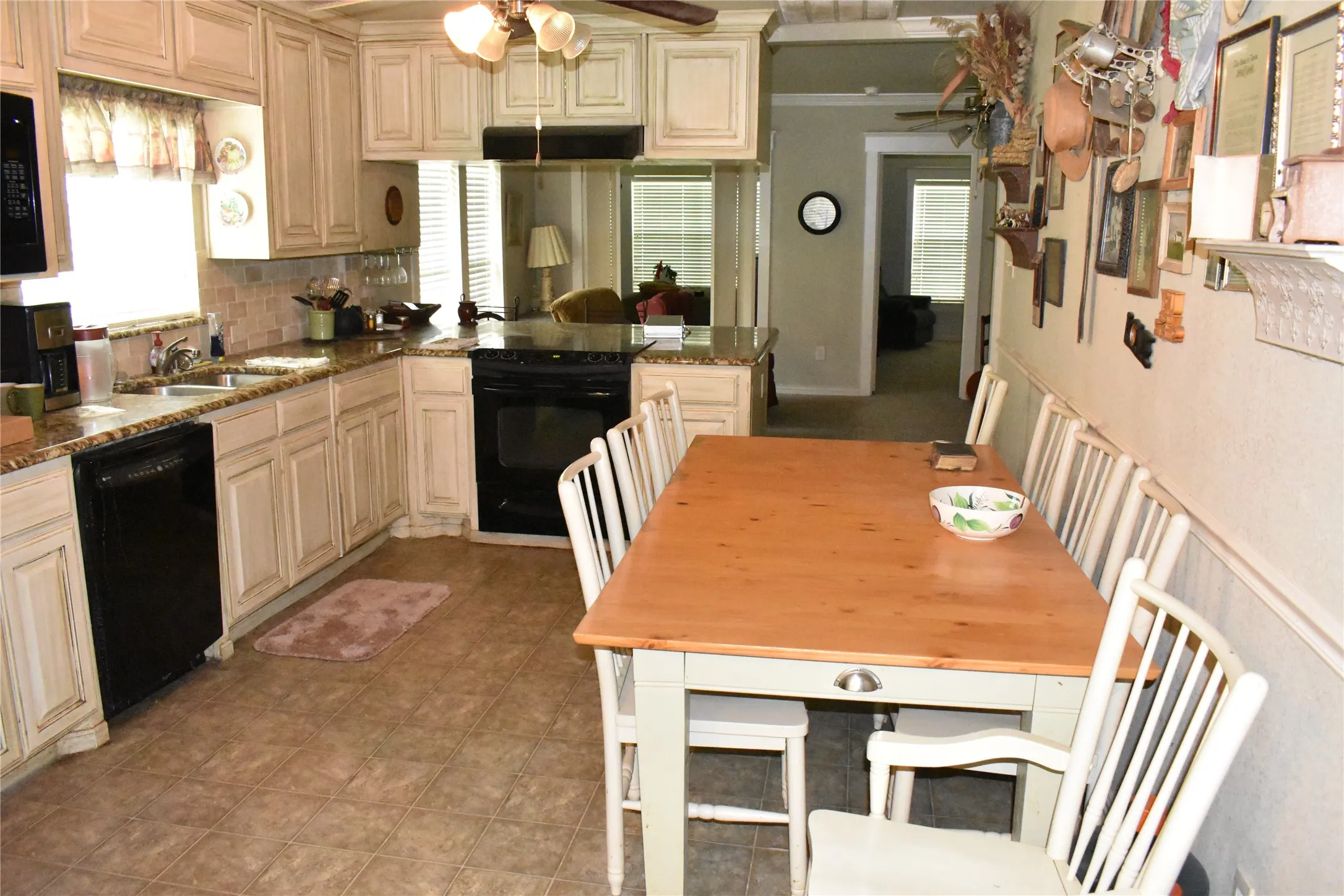 Improved Land For Sale in Denton County , 3094 Fm 428 W, Aubrey, Texas 76227, 0, 0, Garage spaces, 0 Sqft, built in 1972, Price $1,500,000, mls#20582598, Real Estate Agent in Aubrey, Homes For Sale in Denton county, Homes For Sale in Aubrey, Realtor in Aubrey Texas, Real Estate Brokerage Independent Realty Texas, Luminita Cordes Realtor
