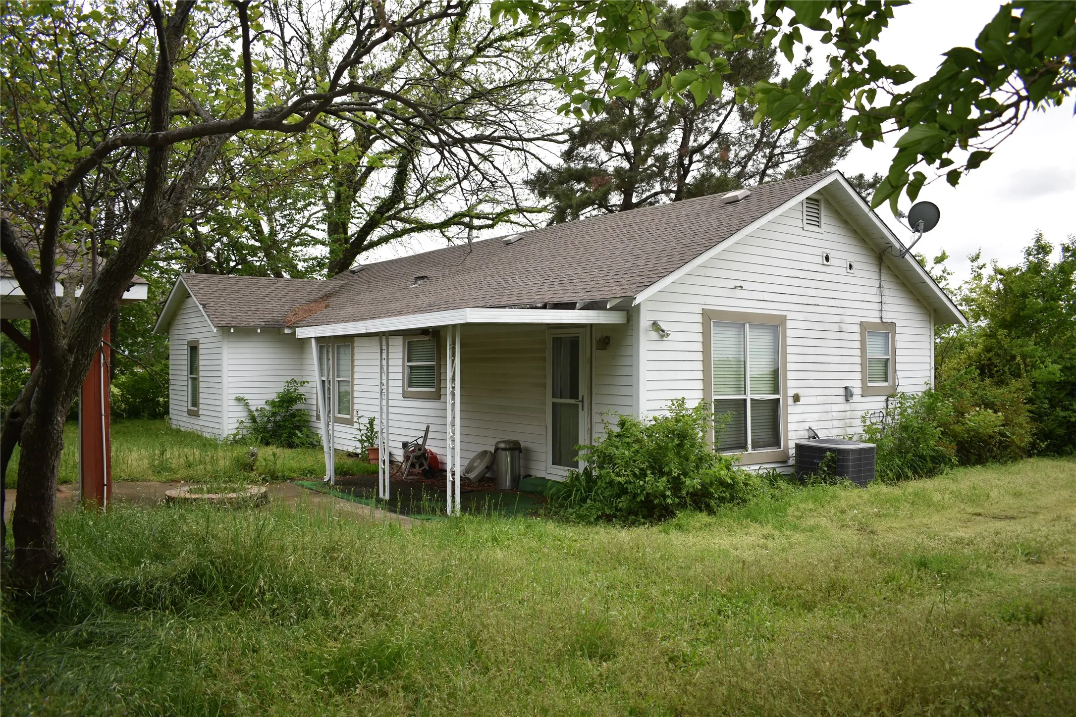 Improved Land For Sale in Denton County , 3094 Fm 428 W, Aubrey, Texas 76227, 0, 0, Garage spaces, 0 Sqft, built in 1972, Price $1,500,000, mls#20582598, Real Estate Agent in Aubrey, Homes For Sale in Denton county, Homes For Sale in Aubrey, Realtor in Aubrey Texas, Real Estate Brokerage Independent Realty Texas, Luminita Cordes Realtor