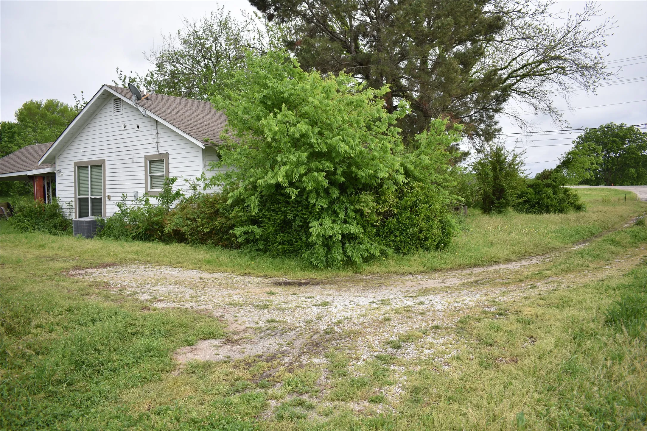 Improved Land For Sale in Denton County , 3094 Fm 428 W, Aubrey, Texas 76227, 0, 0, Garage spaces, 0 Sqft, built in 1972, Price $1,500,000, mls#20582598, Real Estate Agent in Aubrey, Homes For Sale in Denton county, Homes For Sale in Aubrey, Realtor in Aubrey Texas, Real Estate Brokerage Independent Realty Texas, Luminita Cordes Realtor