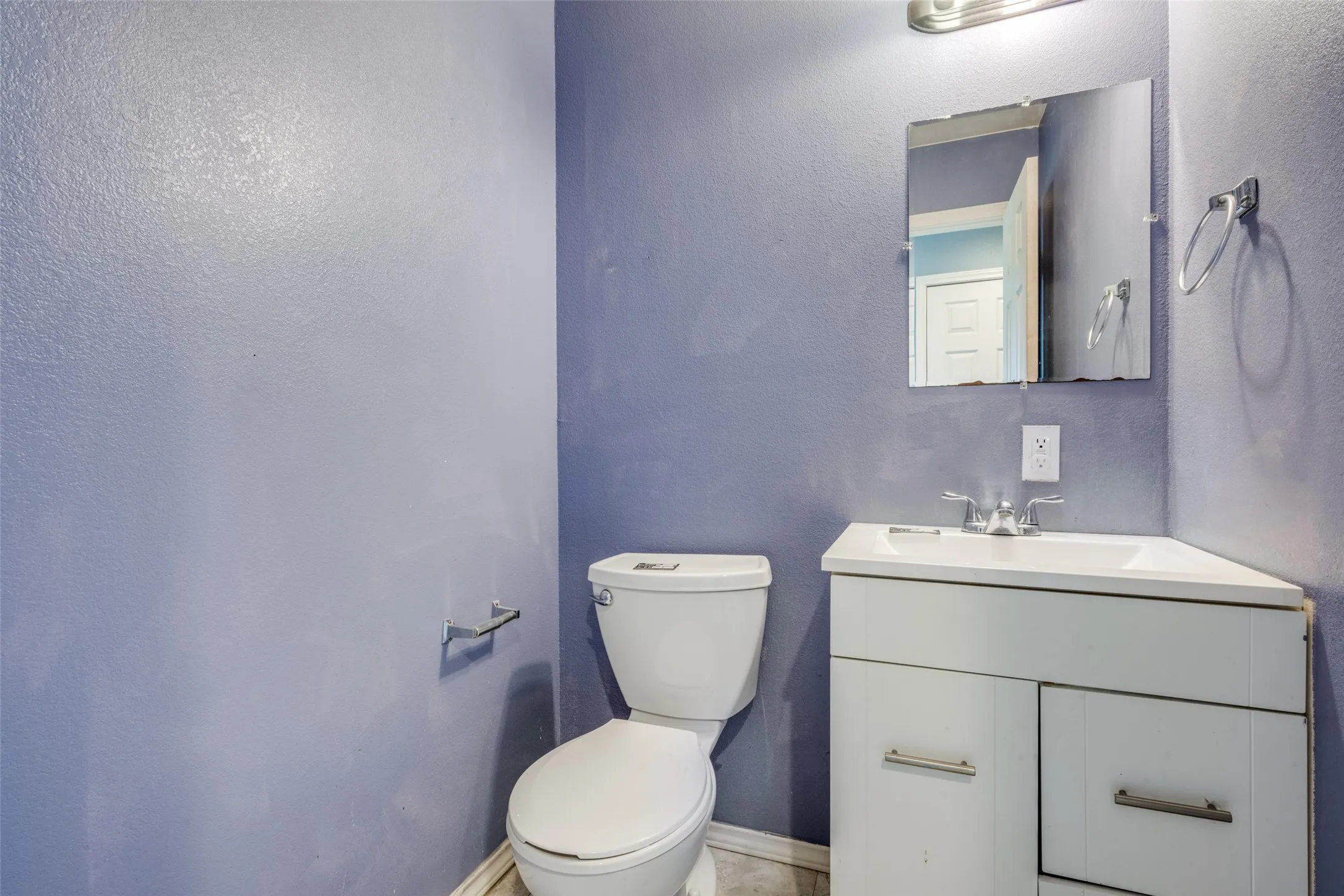 The powder bath is conviently located on the first floor