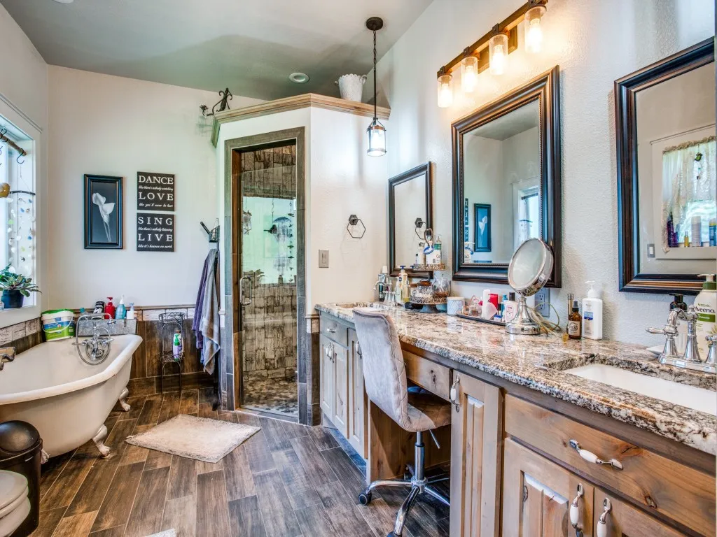 Main house primary bath