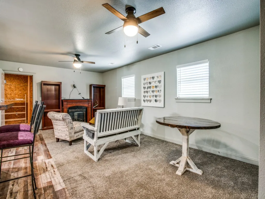 Second living quarters living area
