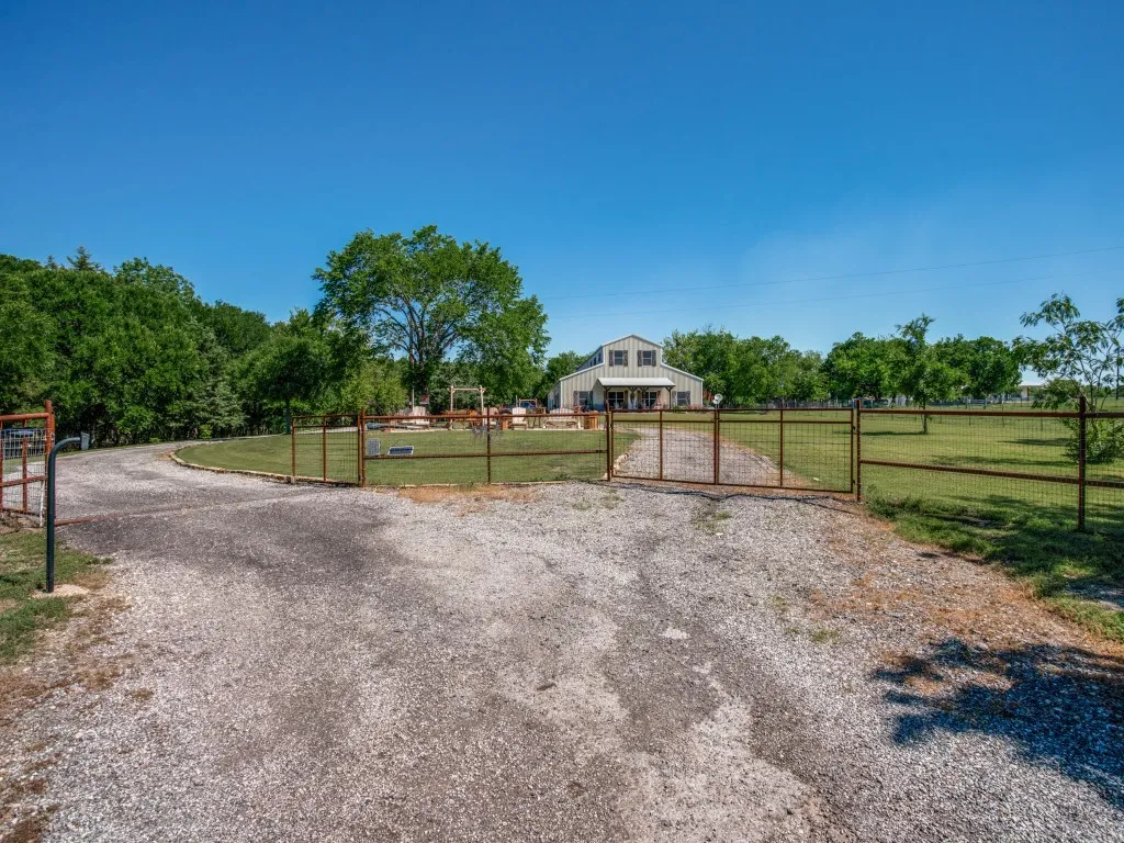 Front yard from County Road 413