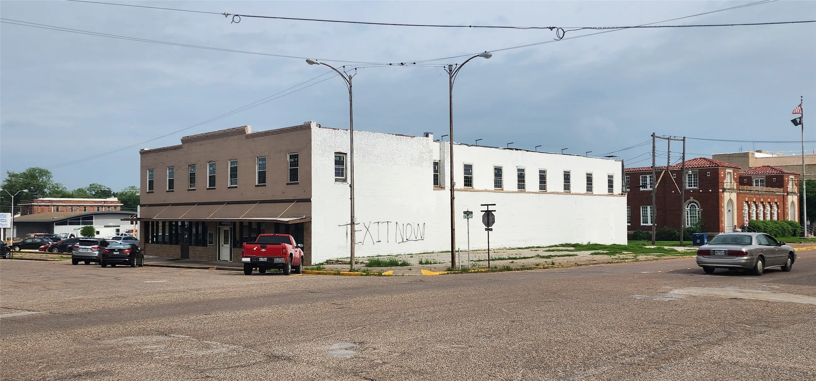 Office For Sale in Limestone County , 304 E Commerce Street, Mexia, Texas 76667, 0, 0, Garage spaces, 0 Sqft, built in 1954, Preowned, mls#20591165, Real Estate Agent in Mexia, Homes For Sale in Limestone county, Homes For Sale in Mexia, Realtor in Mexia Texas, Real Estate Brokerage Independent Realty Texas, Luminita Cordes Realtor