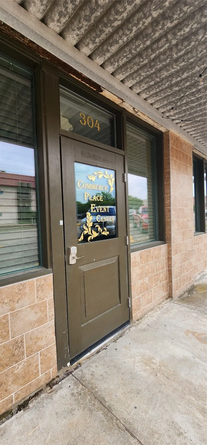 Office For Sale in Limestone County , 304 E Commerce Street, Mexia, Texas 76667, 0, 0, Garage spaces, 0 Sqft, built in 1954, Preowned, mls#20591165, Real Estate Agent in Mexia, Homes For Sale in Limestone county, Homes For Sale in Mexia, Realtor in Mexia Texas, Real Estate Brokerage Independent Realty Texas, Luminita Cordes Realtor