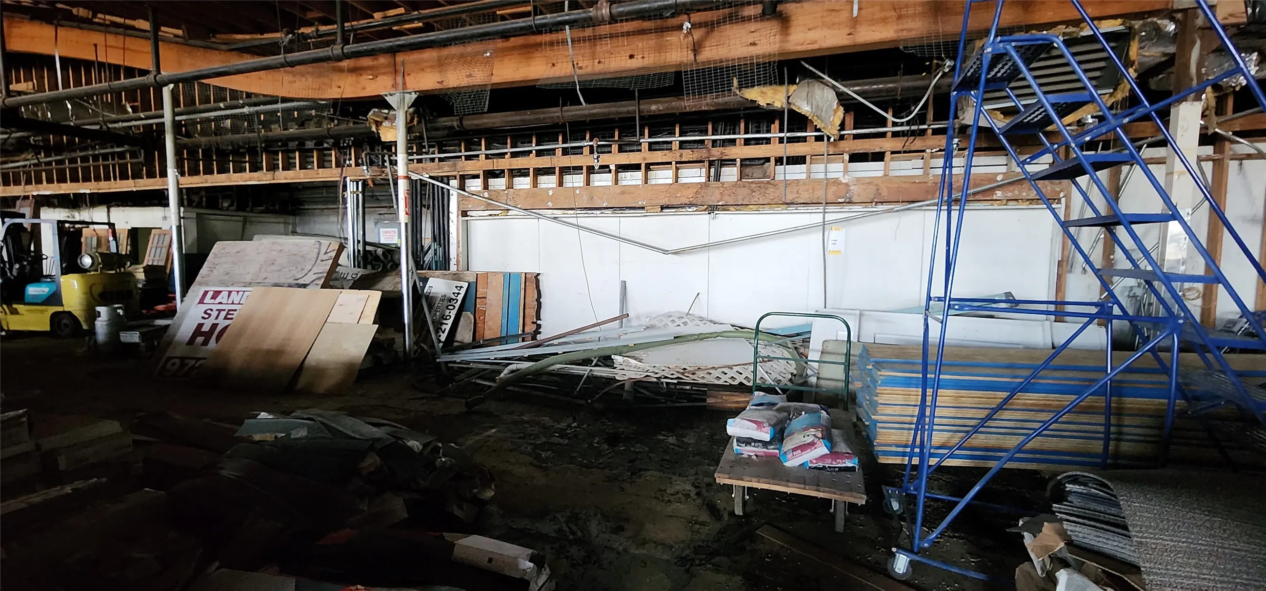 Warehouse For Sale in Limestone County , 104 N Paris Street, Mexia, Texas 76667, 0, 0, Garage spaces, 23,285 Sqft, built in 1974, Preowned, mls#20591930, Real Estate Agent in Mexia, Homes For Sale in Limestone county, Homes For Sale in Mexia, Realtor in Mexia Texas, Real Estate Brokerage Independent Realty Texas, Luminita Cordes Realtor