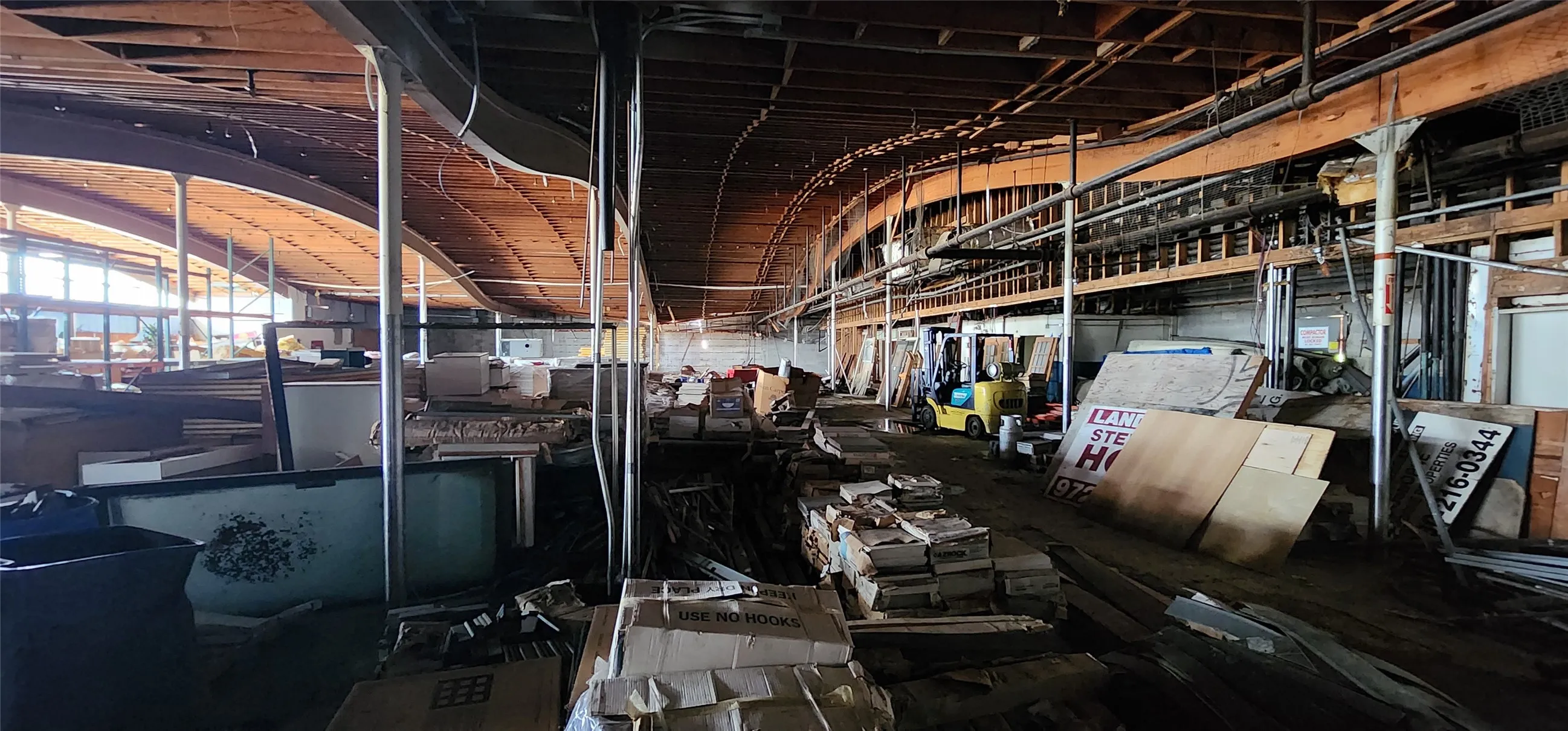 Warehouse For Sale in Limestone County , 104 N Paris Street, Mexia, Texas 76667, 0, 0, Garage spaces, 23,285 Sqft, built in 1974, Preowned, mls#20591930, Real Estate Agent in Mexia, Homes For Sale in Limestone county, Homes For Sale in Mexia, Realtor in Mexia Texas, Real Estate Brokerage Independent Realty Texas, Luminita Cordes Realtor