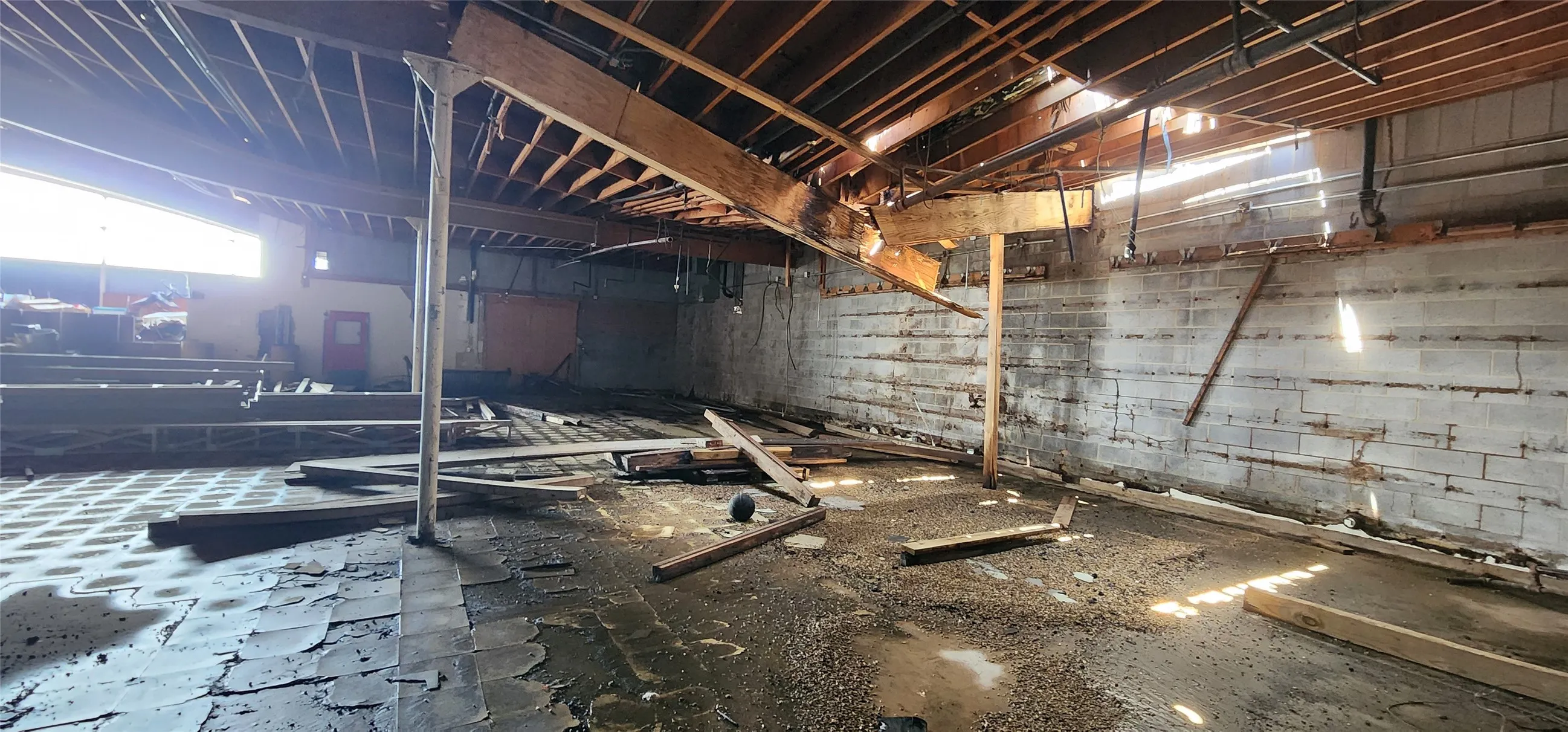 Warehouse For Sale in Limestone County , 104 N Paris Street, Mexia, Texas 76667, 0, 0, Garage spaces, 23,285 Sqft, built in 1974, Preowned, mls#20591930, Real Estate Agent in Mexia, Homes For Sale in Limestone county, Homes For Sale in Mexia, Realtor in Mexia Texas, Real Estate Brokerage Independent Realty Texas, Luminita Cordes Realtor
