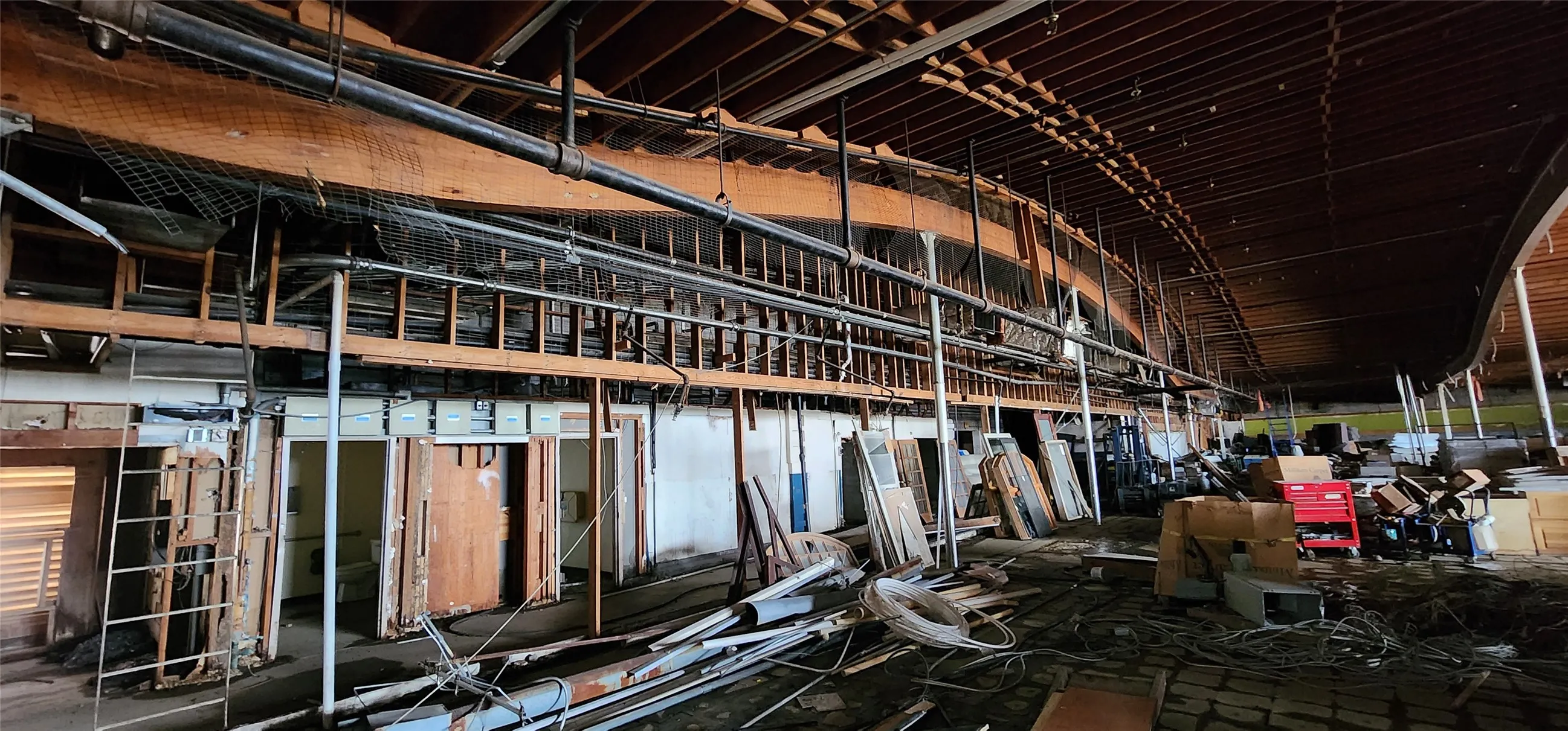 Warehouse For Sale in Limestone County , 104 N Paris Street, Mexia, Texas 76667, 0, 0, Garage spaces, 23,285 Sqft, built in 1974, Preowned, mls#20591930, Real Estate Agent in Mexia, Homes For Sale in Limestone county, Homes For Sale in Mexia, Realtor in Mexia Texas, Real Estate Brokerage Independent Realty Texas, Luminita Cordes Realtor