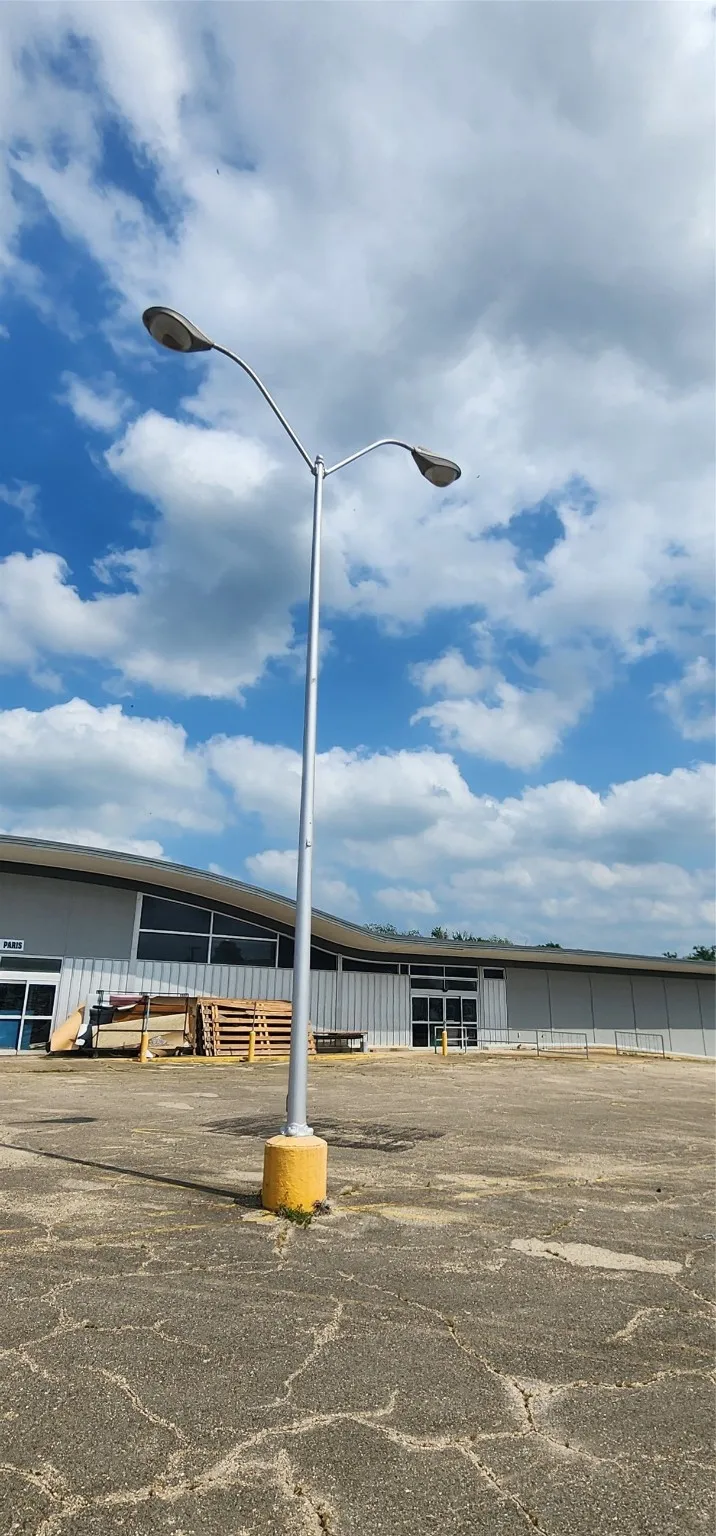 Warehouse For Sale in Limestone County , 104 N Paris Street, Mexia, Texas 76667, 0, 0, Garage spaces, 23,285 Sqft, built in 1974, Preowned, mls#20591930, Real Estate Agent in Mexia, Homes For Sale in Limestone county, Homes For Sale in Mexia, Realtor in Mexia Texas, Real Estate Brokerage Independent Realty Texas, Luminita Cordes Realtor