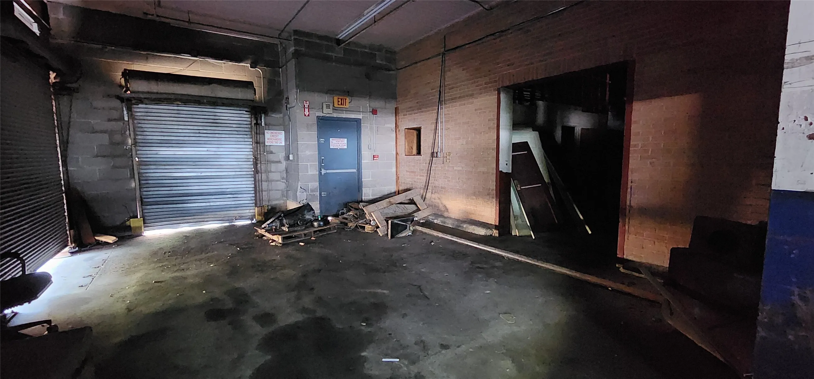 Warehouse For Sale in Limestone County , 104 N Paris Street, Mexia, Texas 76667, 0, 0, Garage spaces, 23,285 Sqft, built in 1974, Preowned, mls#20591930, Real Estate Agent in Mexia, Homes For Sale in Limestone county, Homes For Sale in Mexia, Realtor in Mexia Texas, Real Estate Brokerage Independent Realty Texas, Luminita Cordes Realtor