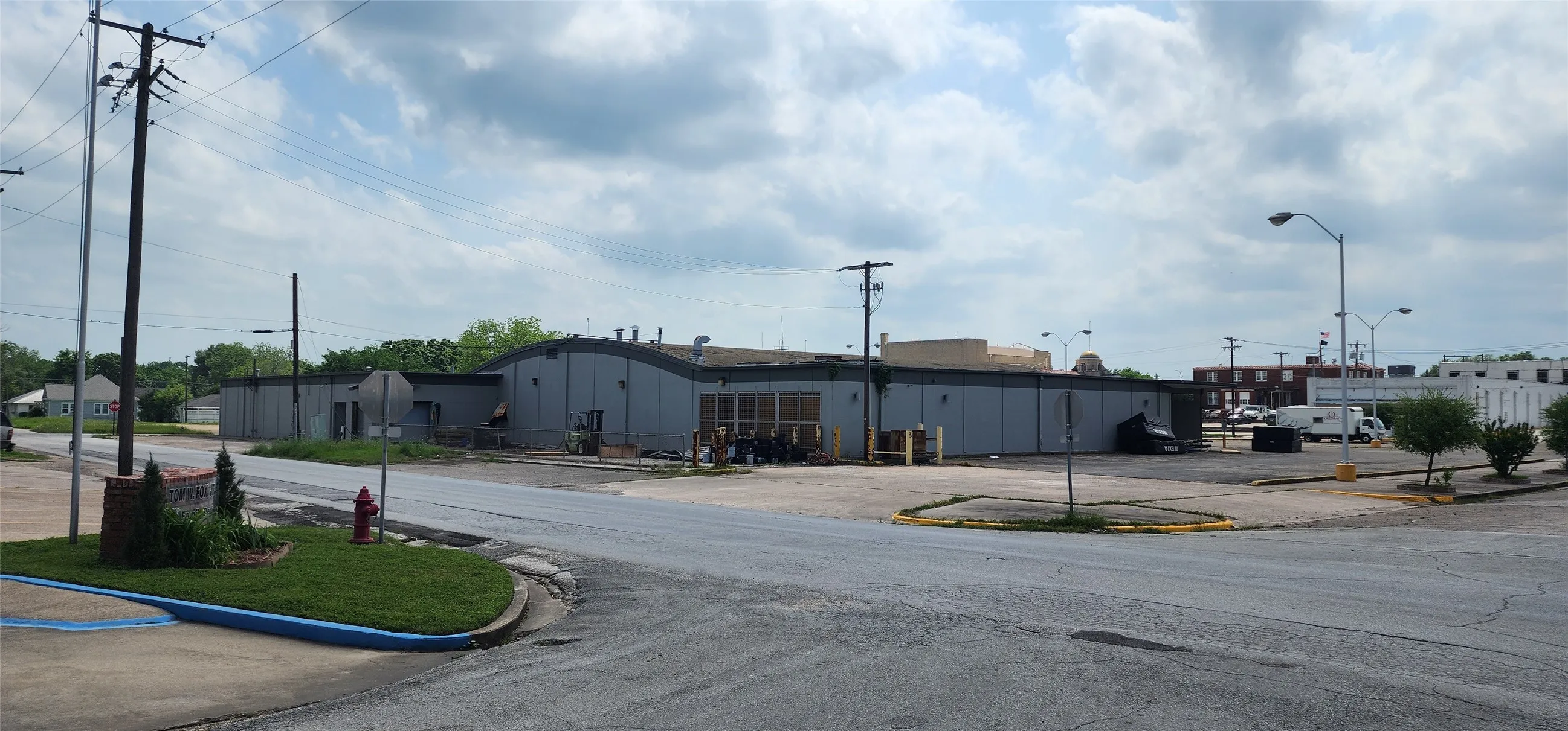 Warehouse For Sale in Limestone County , 104 N Paris Street, Mexia, Texas 76667, 0, 0, Garage spaces, 23,285 Sqft, built in 1974, Preowned, mls#20591930, Real Estate Agent in Mexia, Homes For Sale in Limestone county, Homes For Sale in Mexia, Realtor in Mexia Texas, Real Estate Brokerage Independent Realty Texas, Luminita Cordes Realtor