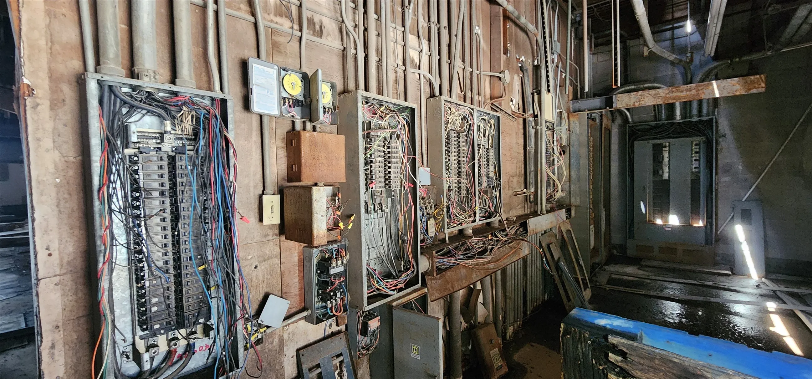 Warehouse For Sale in Limestone County , 104 N Paris Street, Mexia, Texas 76667, 0, 0, Garage spaces, 23,285 Sqft, built in 1974, Preowned, mls#20591930, Real Estate Agent in Mexia, Homes For Sale in Limestone county, Homes For Sale in Mexia, Realtor in Mexia Texas, Real Estate Brokerage Independent Realty Texas, Luminita Cordes Realtor