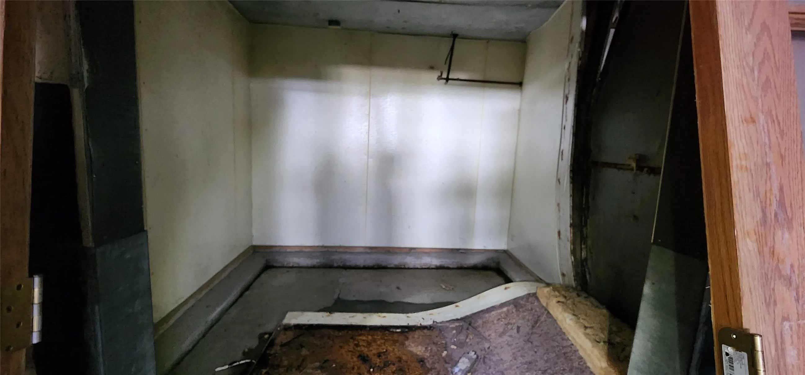 Warehouse For Sale in Limestone County , 104 N Paris Street, Mexia, Texas 76667, 0, 0, Garage spaces, 23,285 Sqft, built in 1974, Preowned, mls#20591930, Real Estate Agent in Mexia, Homes For Sale in Limestone county, Homes For Sale in Mexia, Realtor in Mexia Texas, Real Estate Brokerage Independent Realty Texas, Luminita Cordes Realtor