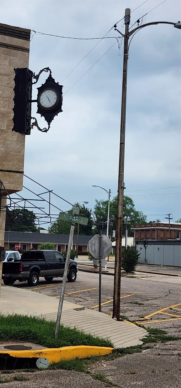 Office For Sale in Limestone County , 401 E Commerce Street, Mexia, Texas 76667, 0, 0, Garage spaces, 0 Sqft, built in 1950, Preowned, mls#20592400, Real Estate Agent in Mexia, Homes For Sale in Limestone county, Homes For Sale in Mexia, Realtor in Mexia Texas, Real Estate Brokerage Independent Realty Texas, Luminita Cordes Realtor