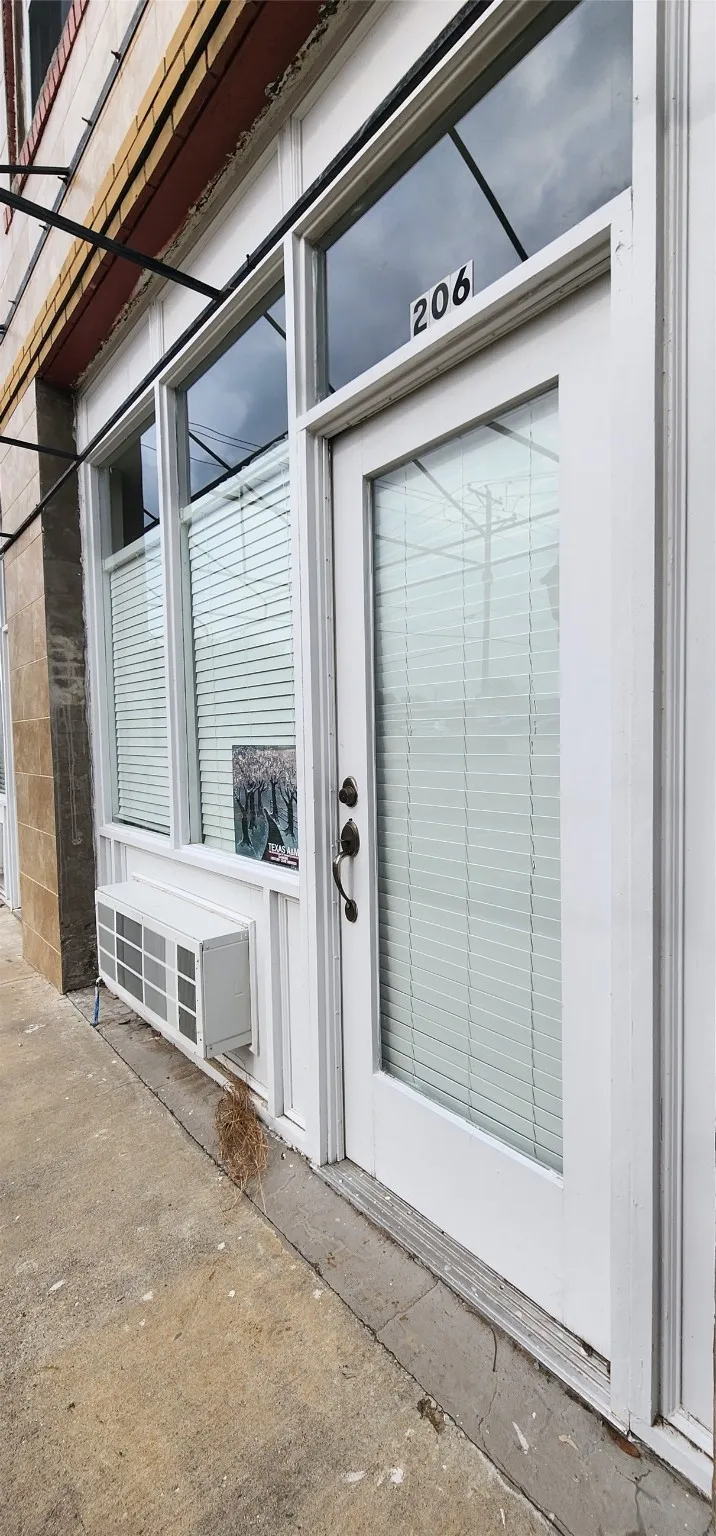 Office For Sale in Limestone County , 401 E Commerce Street, Mexia, Texas 76667, 0, 0, Garage spaces, 0 Sqft, built in 1950, Preowned, mls#20592400, Real Estate Agent in Mexia, Homes For Sale in Limestone county, Homes For Sale in Mexia, Realtor in Mexia Texas, Real Estate Brokerage Independent Realty Texas, Luminita Cordes Realtor