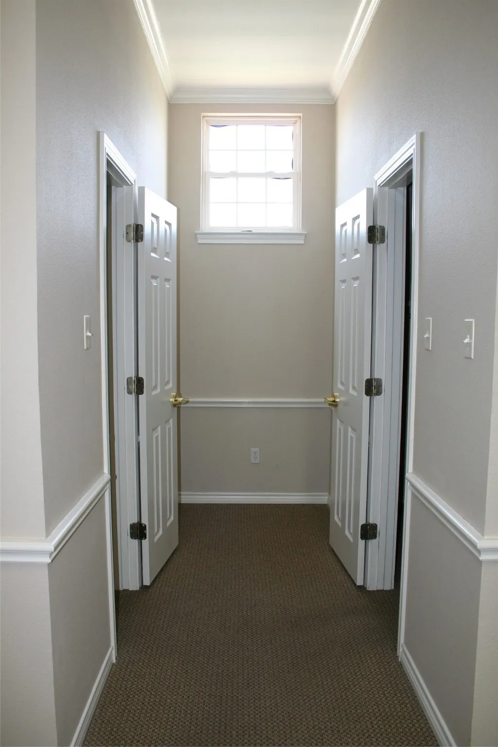 Office For Rent in Johnson County , 1601 W Henderson, Cleburne, Texas 76033, 0, 0, Garage spaces, 4,400 Sqft, built in 1998, Preowned, mls#20591295, Real Estate Agent in Cleburne, Homes For Rent in Johnson county, Homes For Rent in Cleburne, Realtor in Cleburne Texas, Real Estate Brokerage Independent Realty Texas, Luminita Cordes Realtor