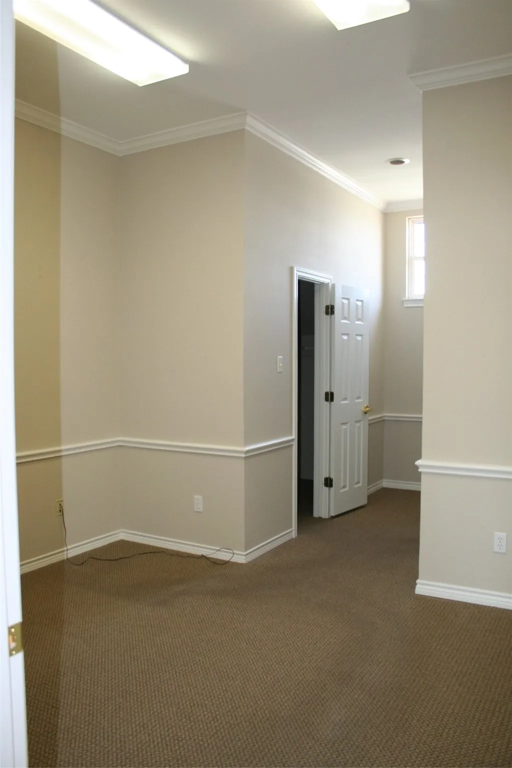 Office For Rent in Johnson County , 1601 W Henderson, Cleburne, Texas 76033, 0, 0, Garage spaces, 4,400 Sqft, built in 1998, Preowned, mls#20591295, Real Estate Agent in Cleburne, Homes For Rent in Johnson county, Homes For Rent in Cleburne, Realtor in Cleburne Texas, Real Estate Brokerage Independent Realty Texas, Luminita Cordes Realtor