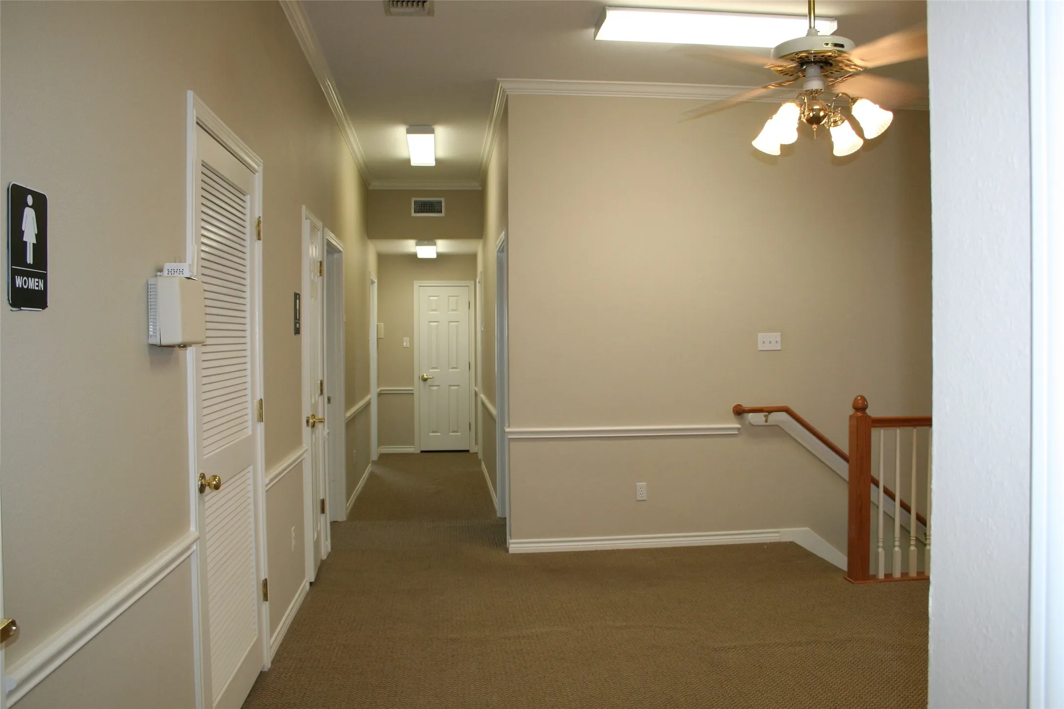Office For Rent in Johnson County , 1601 W Henderson, Cleburne, Texas 76033, 0, 0, Garage spaces, 4,400 Sqft, built in 1998, Preowned, mls#20591295, Real Estate Agent in Cleburne, Homes For Rent in Johnson county, Homes For Rent in Cleburne, Realtor in Cleburne Texas, Real Estate Brokerage Independent Realty Texas, Luminita Cordes Realtor