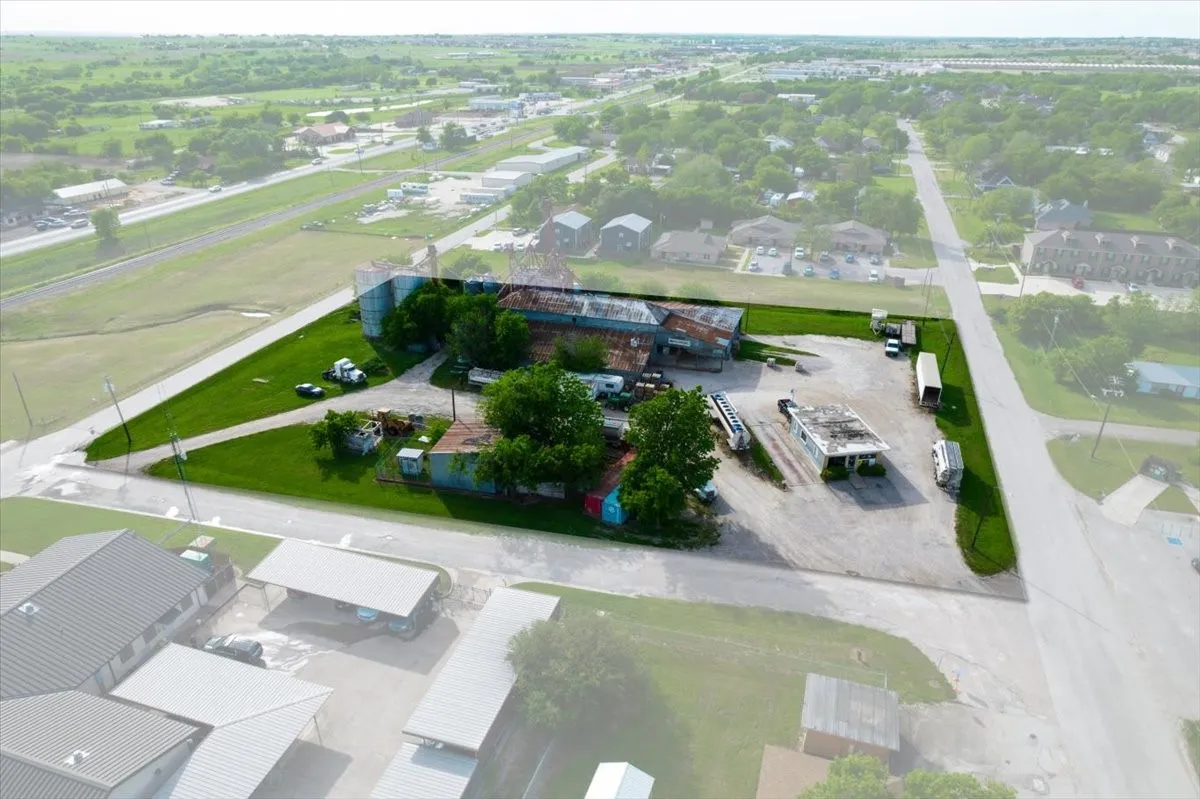 View of birds eye view of property