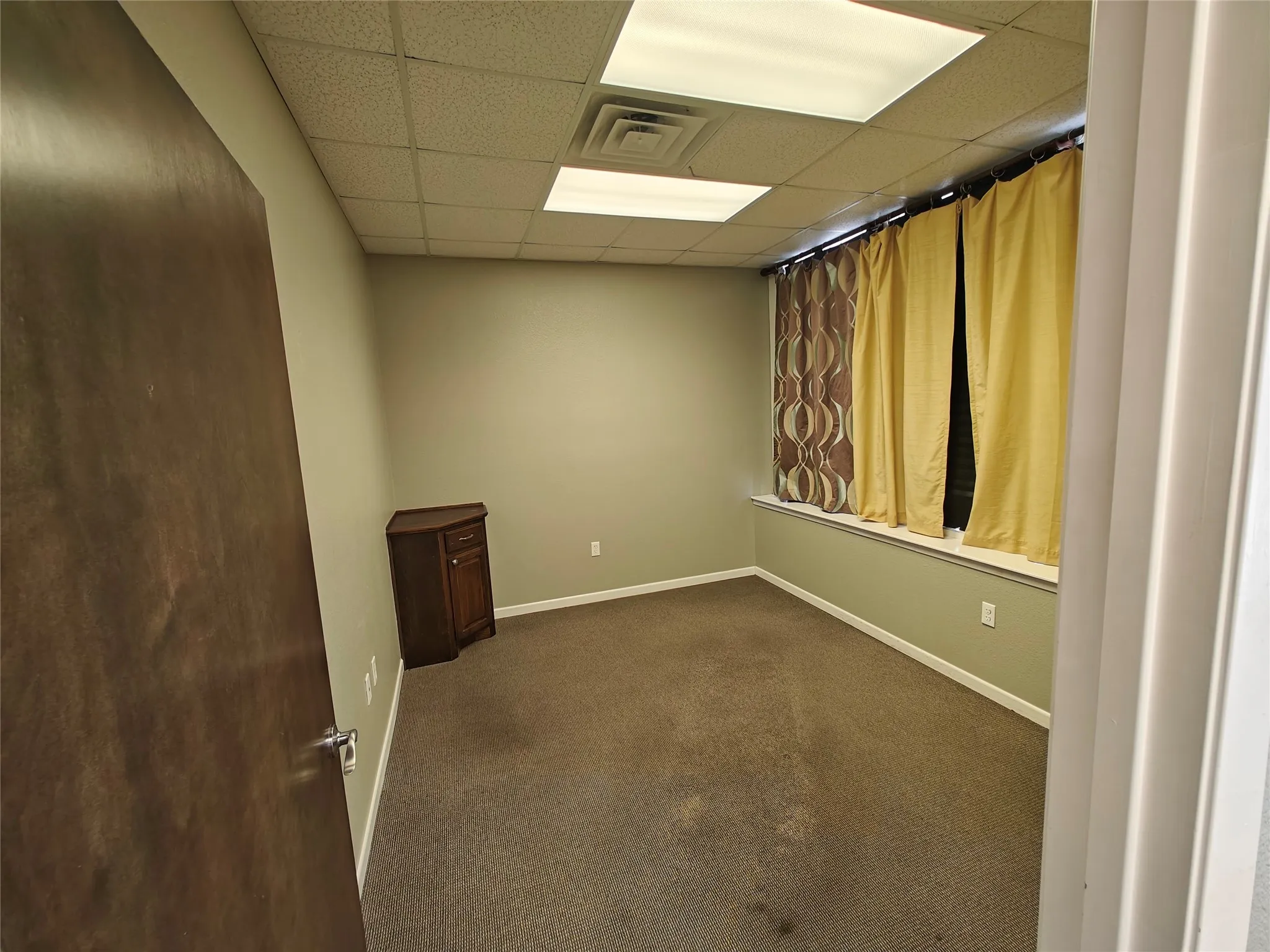 Retail For Rent in Grayson County , 2121 N Fm 1417 Q, Sherman, Texas 75092, 0, 0, Garage spaces, 18,885 Sqft, built in 1983, Preowned, Price $12, mls#20604293, Real Estate Agent in Sherman, Homes For Rent in Grayson county, Homes For Rent in Sherman, Realtor in Sherman Texas, Real Estate Brokerage Independent Realty Texas, Luminita Cordes Realtor