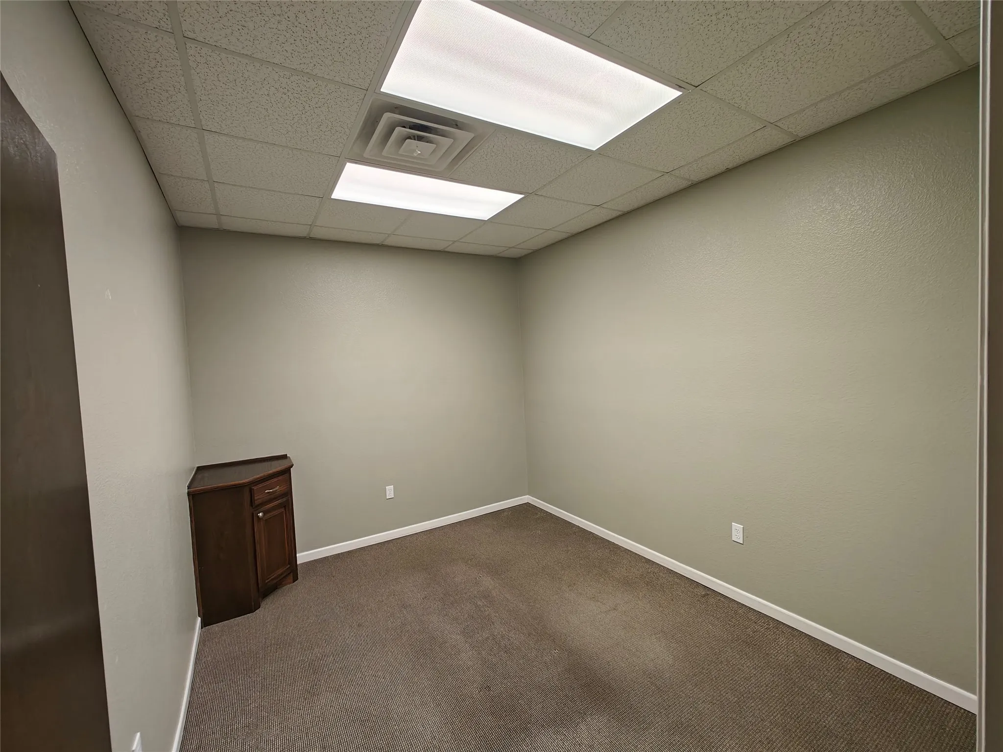Retail For Rent in Grayson County , 2121 N Fm 1417 Q, Sherman, Texas 75092, 0, 0, Garage spaces, 18,885 Sqft, built in 1983, Preowned, Price $12, mls#20604293, Real Estate Agent in Sherman, Homes For Rent in Grayson county, Homes For Rent in Sherman, Realtor in Sherman Texas, Real Estate Brokerage Independent Realty Texas, Luminita Cordes Realtor