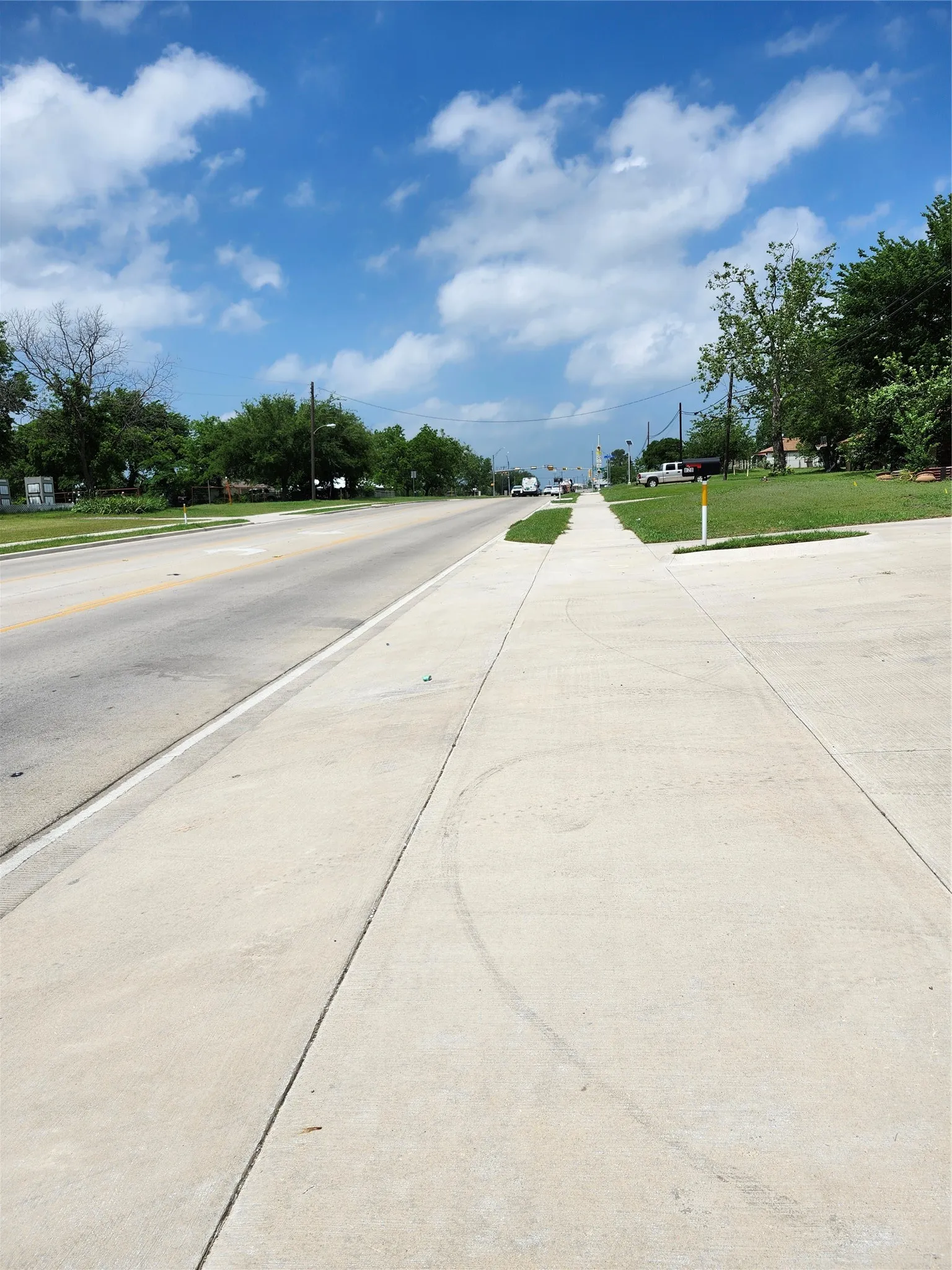View from front of building of HWY 51 heading north