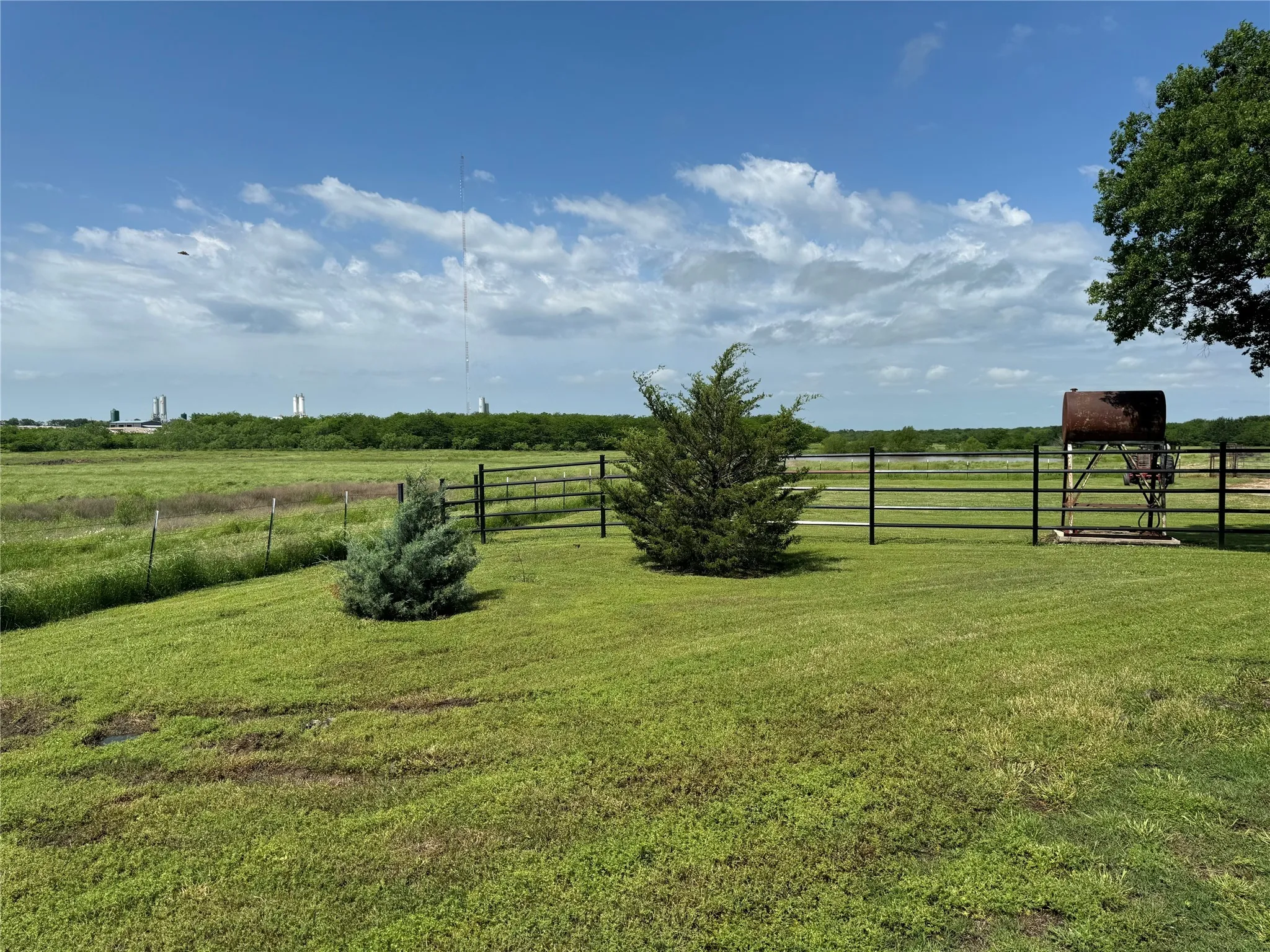 View of yard featuring a rural view