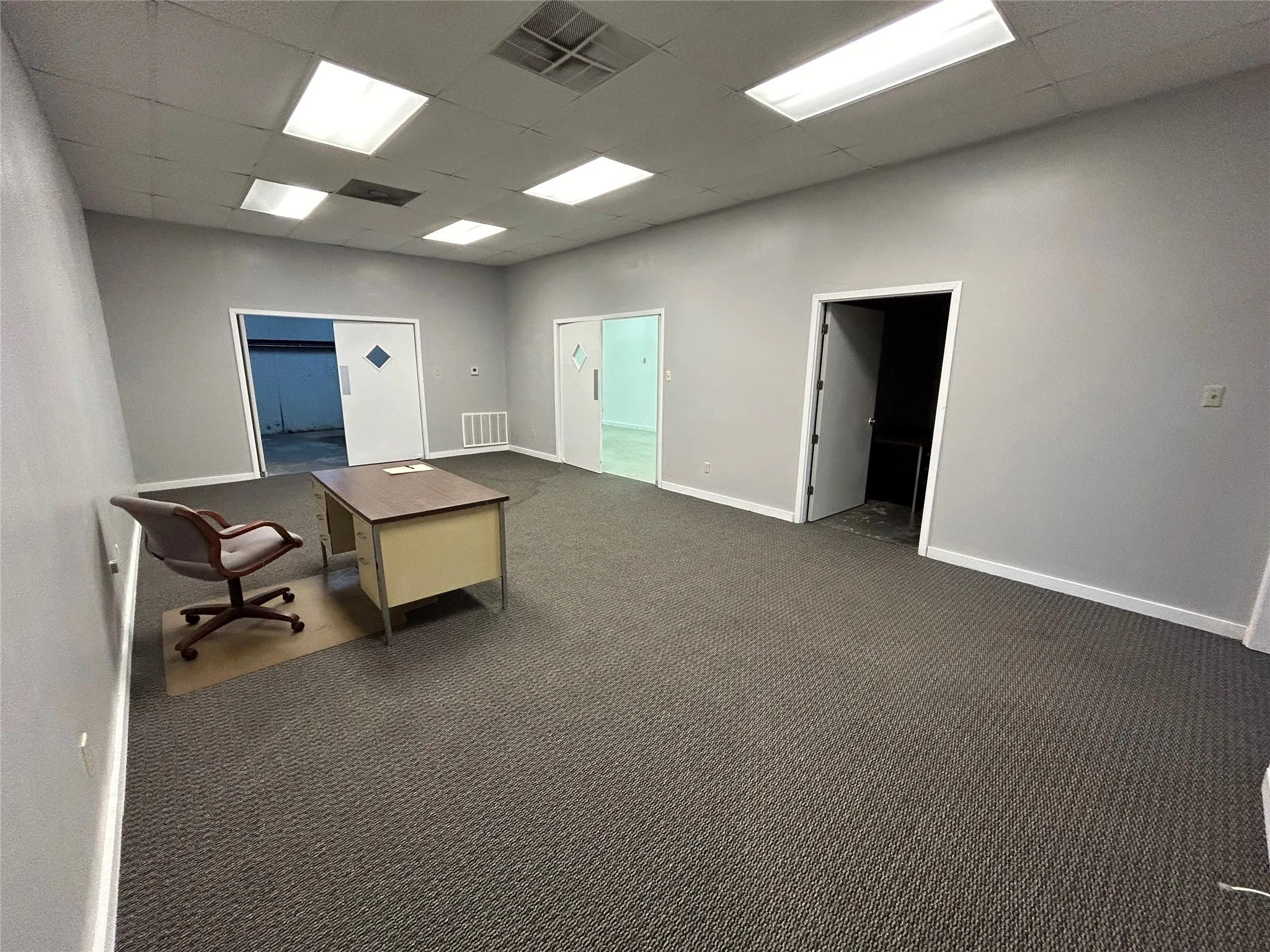 Warehouse For Rent in Anderson County , 5424 W Oak Street, Palestine, Texas 75801, 0, 0, Garage spaces, 0 Sqft, built in 1982, Preowned, mls#20610676, Real Estate Agent in Palestine, Homes For Rent in Anderson county, Homes For Rent in Palestine, Realtor in Palestine Texas, Real Estate Brokerage Independent Realty Texas, Luminita Cordes Realtor