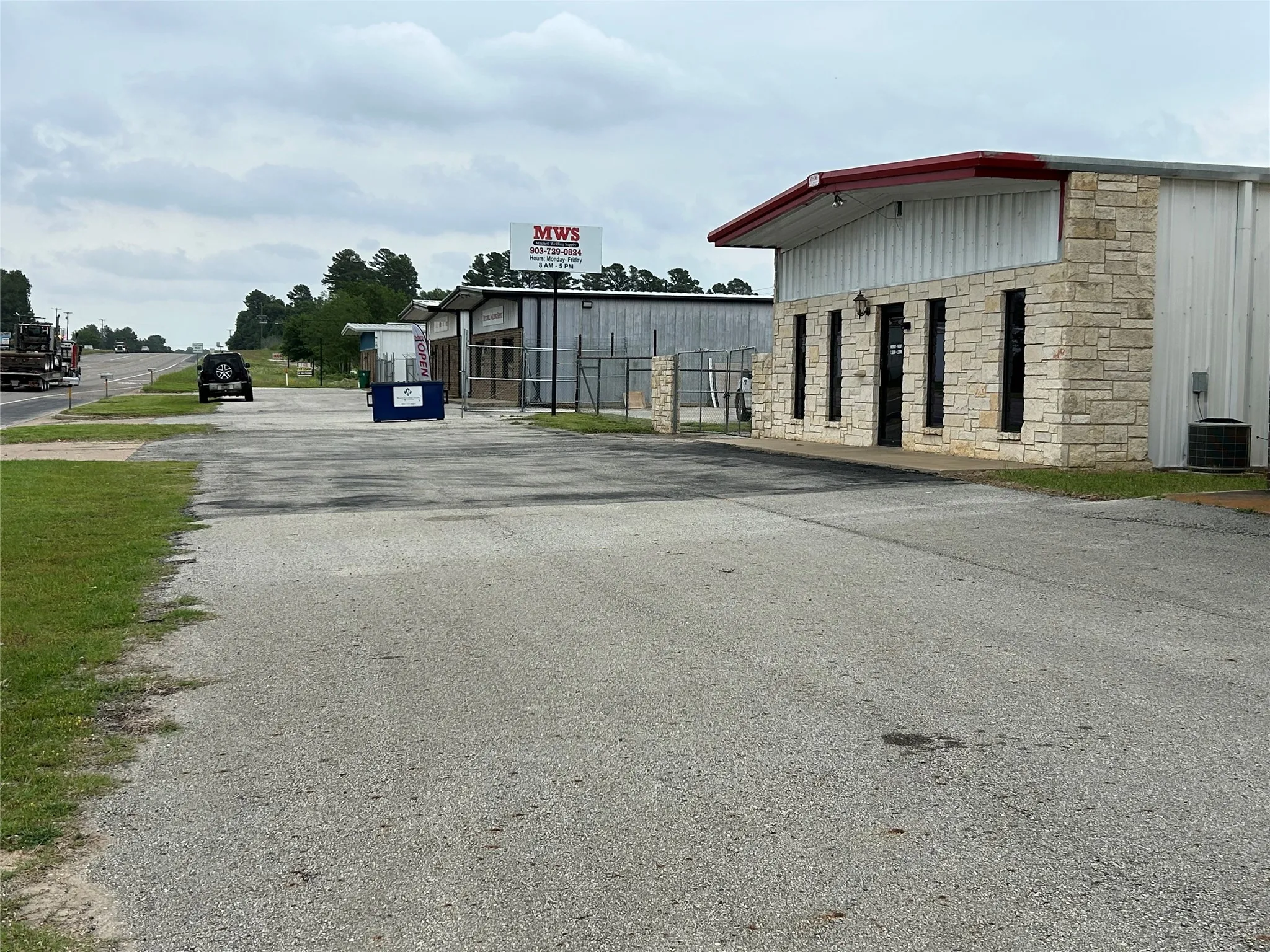 Warehouse For Rent in Anderson County , 5424 W Oak Street, Palestine, Texas 75801, 0, 0, Garage spaces, 0 Sqft, built in 1982, Preowned, mls#20610676, Real Estate Agent in Palestine, Homes For Rent in Anderson county, Homes For Rent in Palestine, Realtor in Palestine Texas, Real Estate Brokerage Independent Realty Texas, Luminita Cordes Realtor