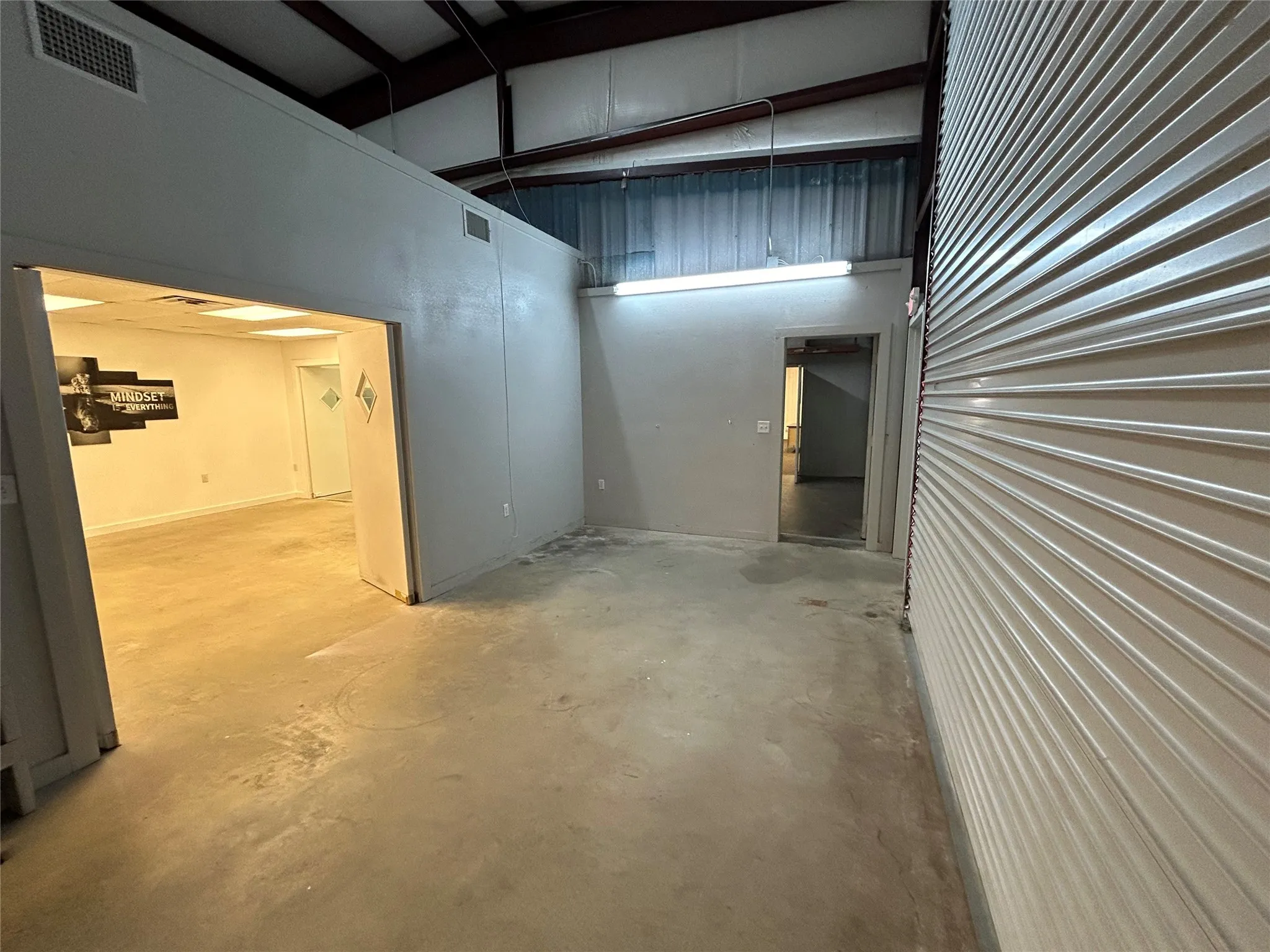 Warehouse For Rent in Anderson County , 5424 W Oak Street, Palestine, Texas 75801, 0, 0, Garage spaces, 0 Sqft, built in 1982, Preowned, mls#20610676, Real Estate Agent in Palestine, Homes For Rent in Anderson county, Homes For Rent in Palestine, Realtor in Palestine Texas, Real Estate Brokerage Independent Realty Texas, Luminita Cordes Realtor