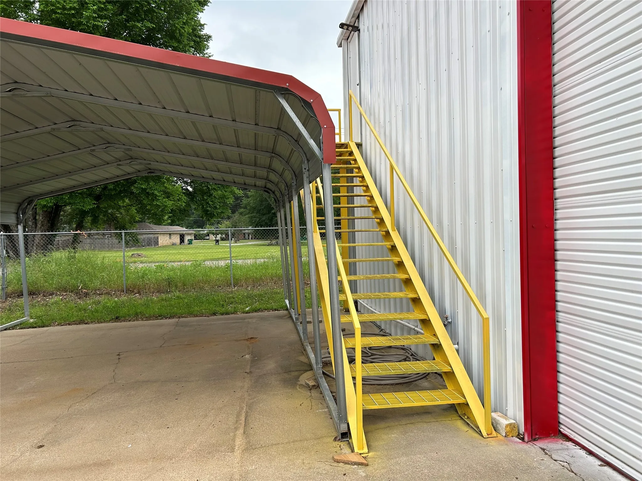 Warehouse For Rent in Anderson County , 5424 W Oak Street, Palestine, Texas 75801, 0, 0, Garage spaces, 0 Sqft, built in 1982, Preowned, mls#20610676, Real Estate Agent in Palestine, Homes For Rent in Anderson county, Homes For Rent in Palestine, Realtor in Palestine Texas, Real Estate Brokerage Independent Realty Texas, Luminita Cordes Realtor