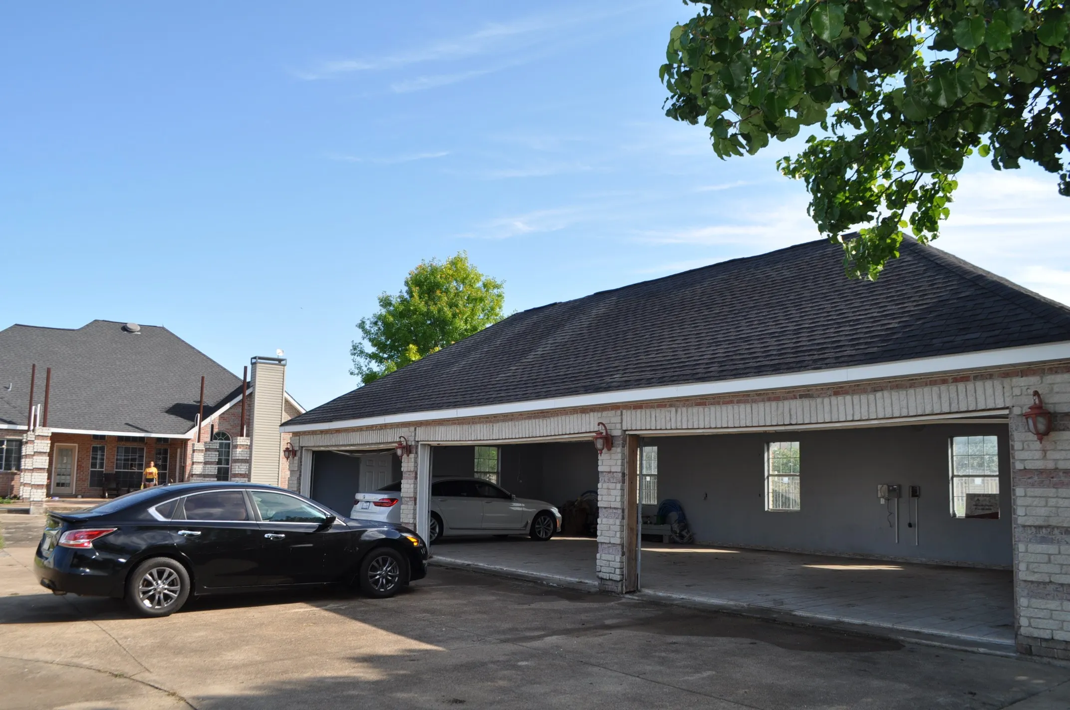 Farm For Sale in Ellis County , 3511 Fm 66, Waxahachie, Texas 75167, 4 Bedroom, 3 Bathroom, 6 Garage spaces, 3,292 Sqft, built in 2002, Preowned, mls#20620412, Real Estate Agent in Waxahachie, Homes For Sale in Ellis county, Homes For Sale in Waxahachie, Realtor in Waxahachie Texas, Real Estate Brokerage Independent Realty Texas, Luminita Cordes Realtor