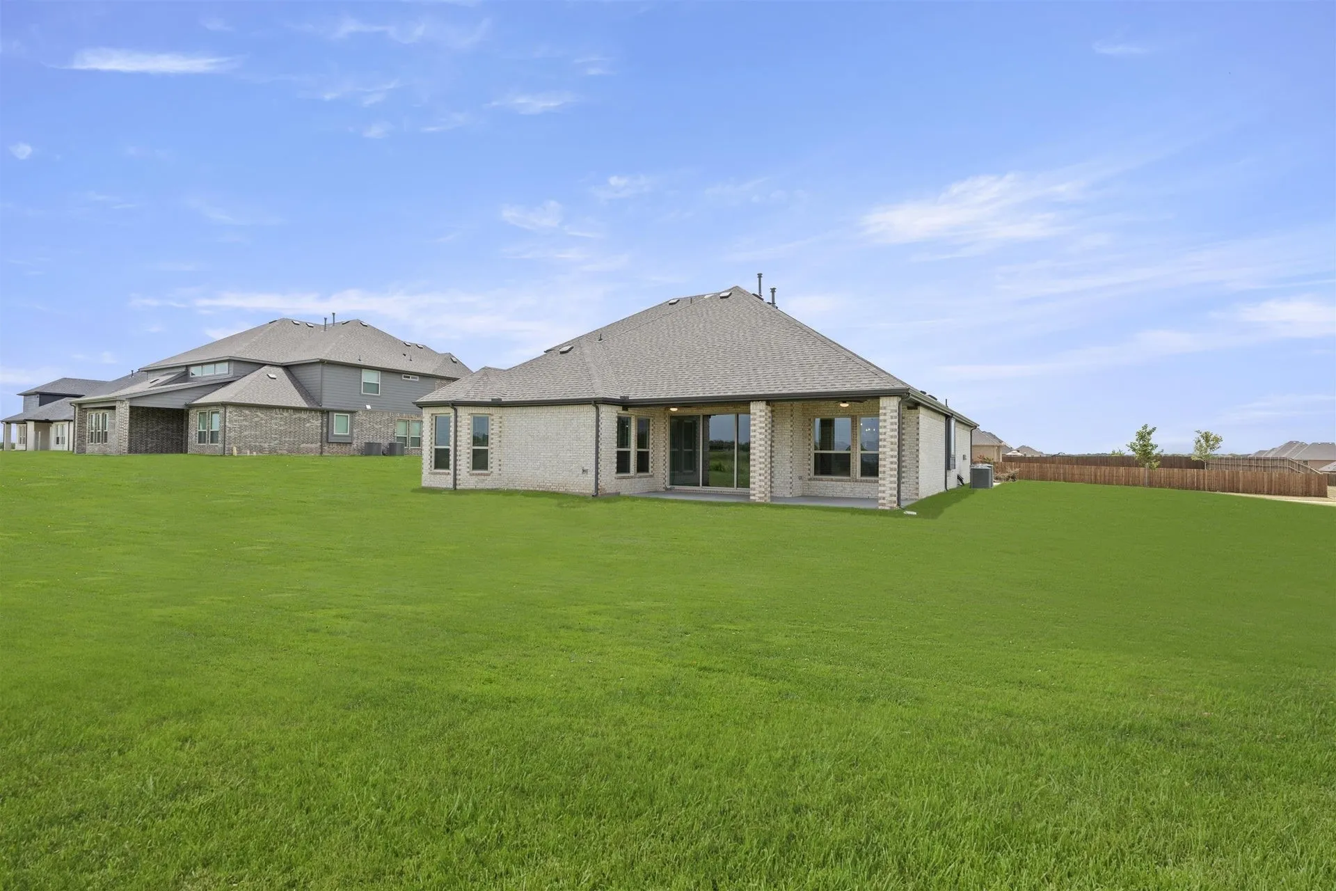 Single Family Residence For Sale in Ellis County , 761 Emerald Valley Drive, Ovilla, Texas 75154, 4 Bedroom, 4 Bathroom, 2 Garage spaces, 3,310 Sqft, built in 2025, New Construction - Complete, mls#20621388, Real Estate Agent in Ovilla, Homes For Sale in Ellis county, Homes For Sale in Ovilla, Realtor in Ovilla Texas, Real Estate Brokerage Independent Realty Texas, Luminita Cordes Realtor