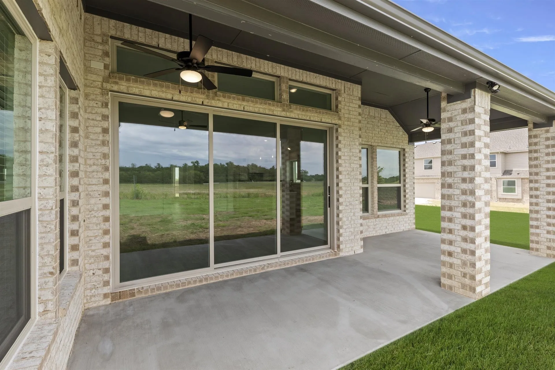 Single Family Residence For Sale in Ellis County , 761 Emerald Valley Drive, Ovilla, Texas 75154, 4 Bedroom, 4 Bathroom, 2 Garage spaces, 3,310 Sqft, built in 2025, New Construction - Complete, mls#20621388, Real Estate Agent in Ovilla, Homes For Sale in Ellis county, Homes For Sale in Ovilla, Realtor in Ovilla Texas, Real Estate Brokerage Independent Realty Texas, Luminita Cordes Realtor