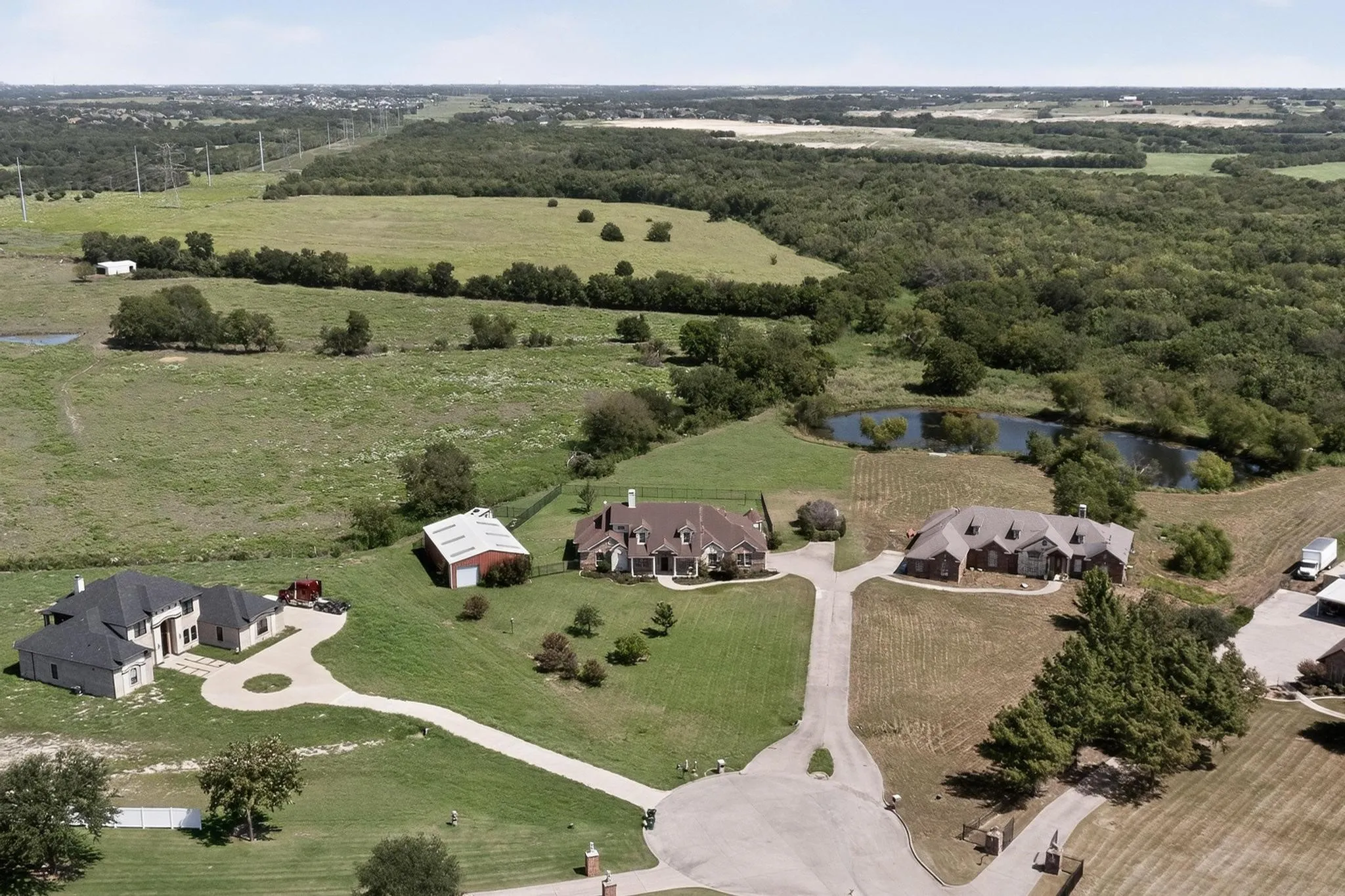 Single Family Residence For Sale in Kaufman County , 12578 Saddle Club Drive, Forney, Texas 75126, 4 Bedroom, 4 Bathroom, 2 Garage spaces, 4,309 Sqft, built in 2000, mls#20619189, Real Estate Agent in Forney, Homes For Sale in Kaufman county, Homes For Sale in Forney, Realtor in Forney Texas, Real Estate Brokerage Independent Realty Texas, Luminita Cordes Realtor